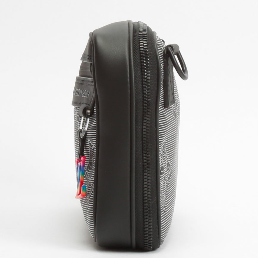 LOUIS VUITTON Limited Edition Expandable 2054 Messenger Bag