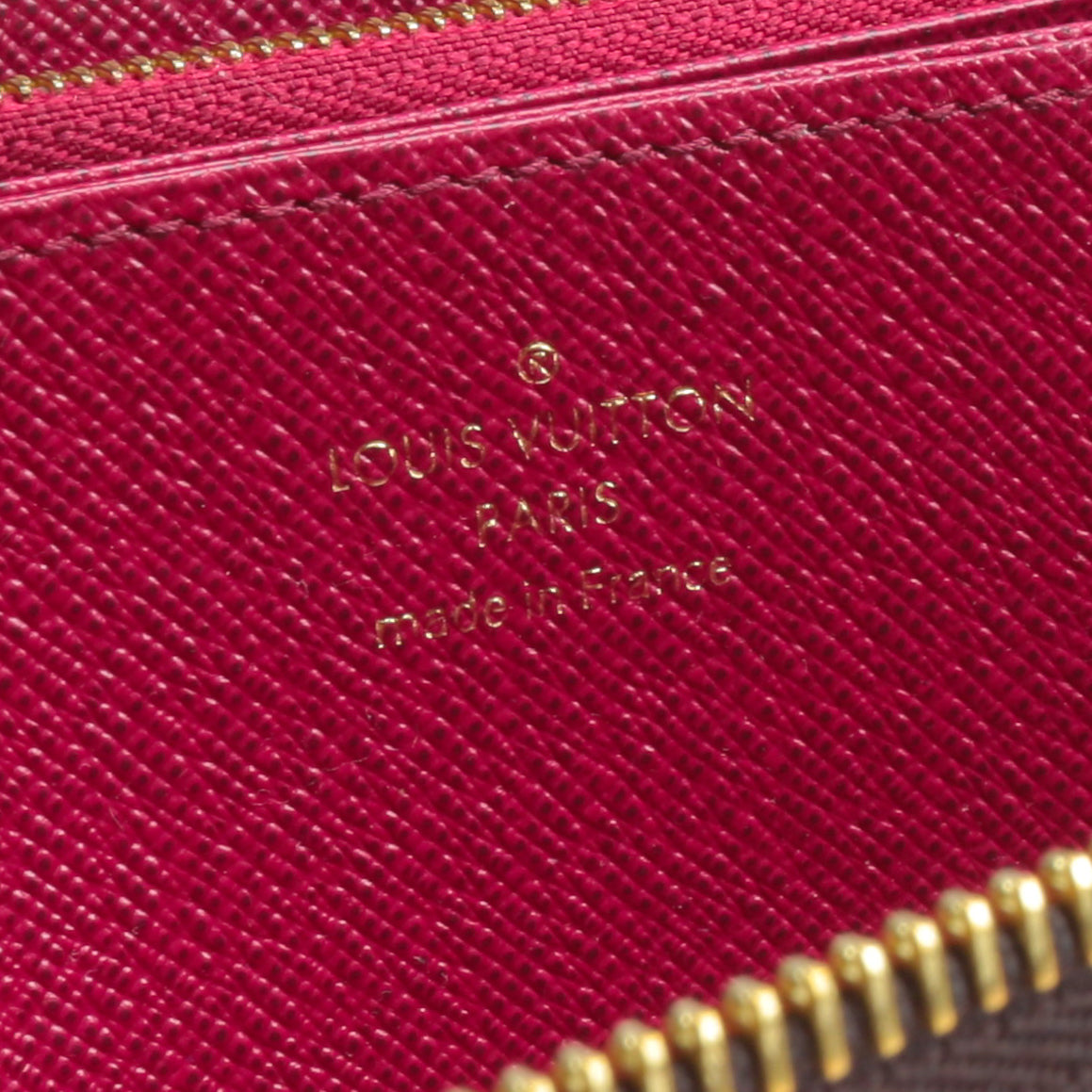 LOUIS VUITTON Zippy Wallet Monogram - OUTLET FINAL SALE