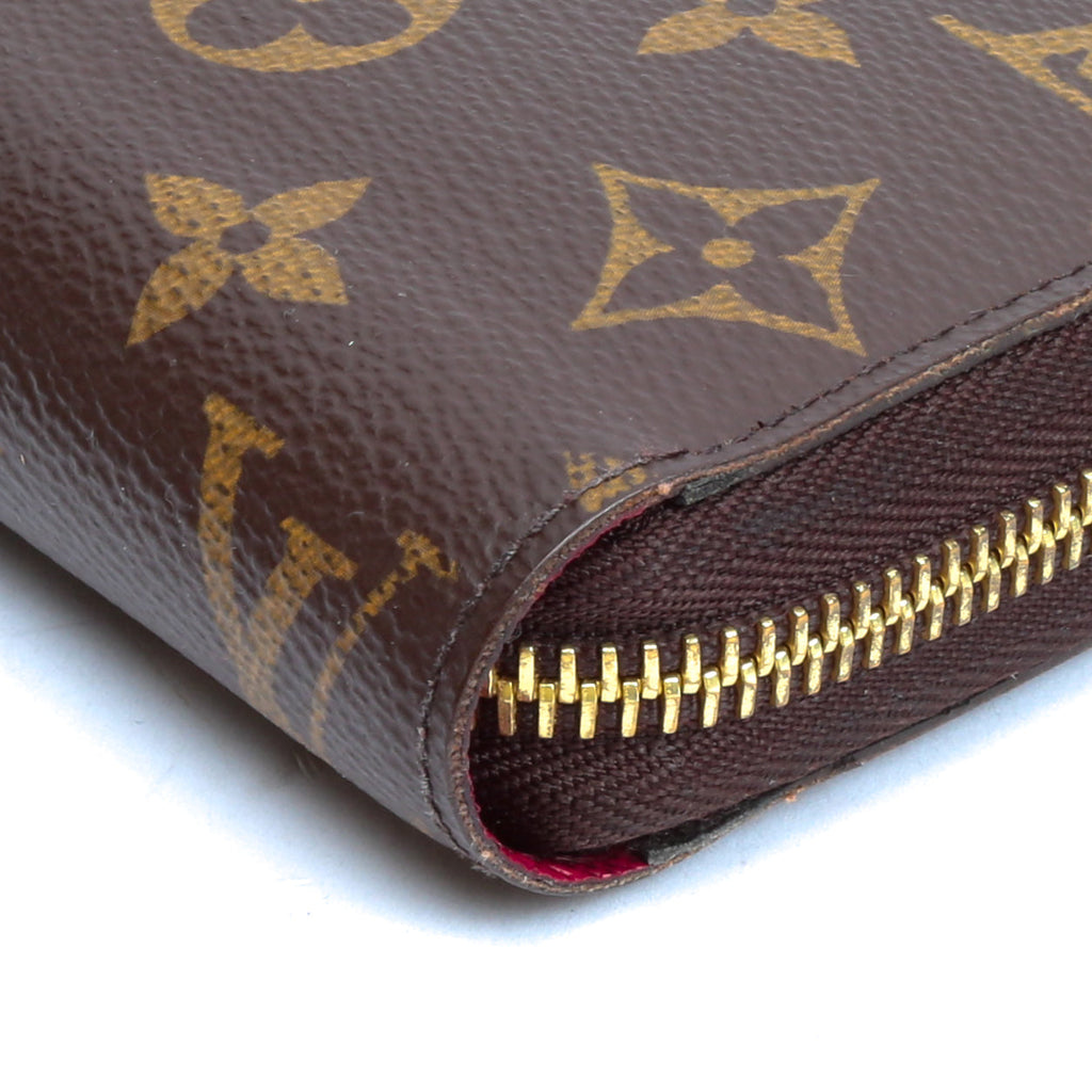 LOUIS VUITTON Zippy Wallet Monogram - OUTLET FINAL SALE