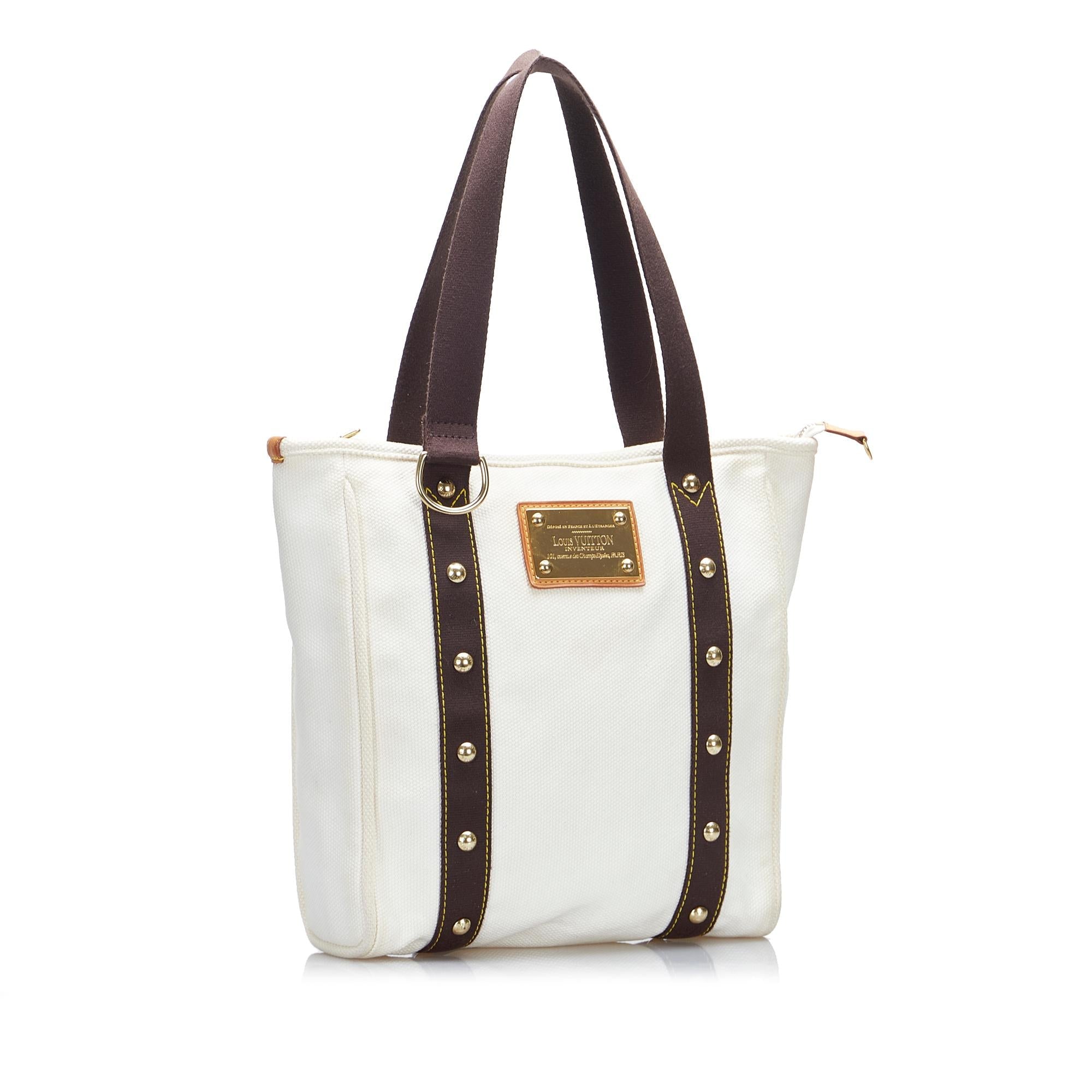 Louis Vuitton Antigua Cabas MM (SHG-V6Ap2c)