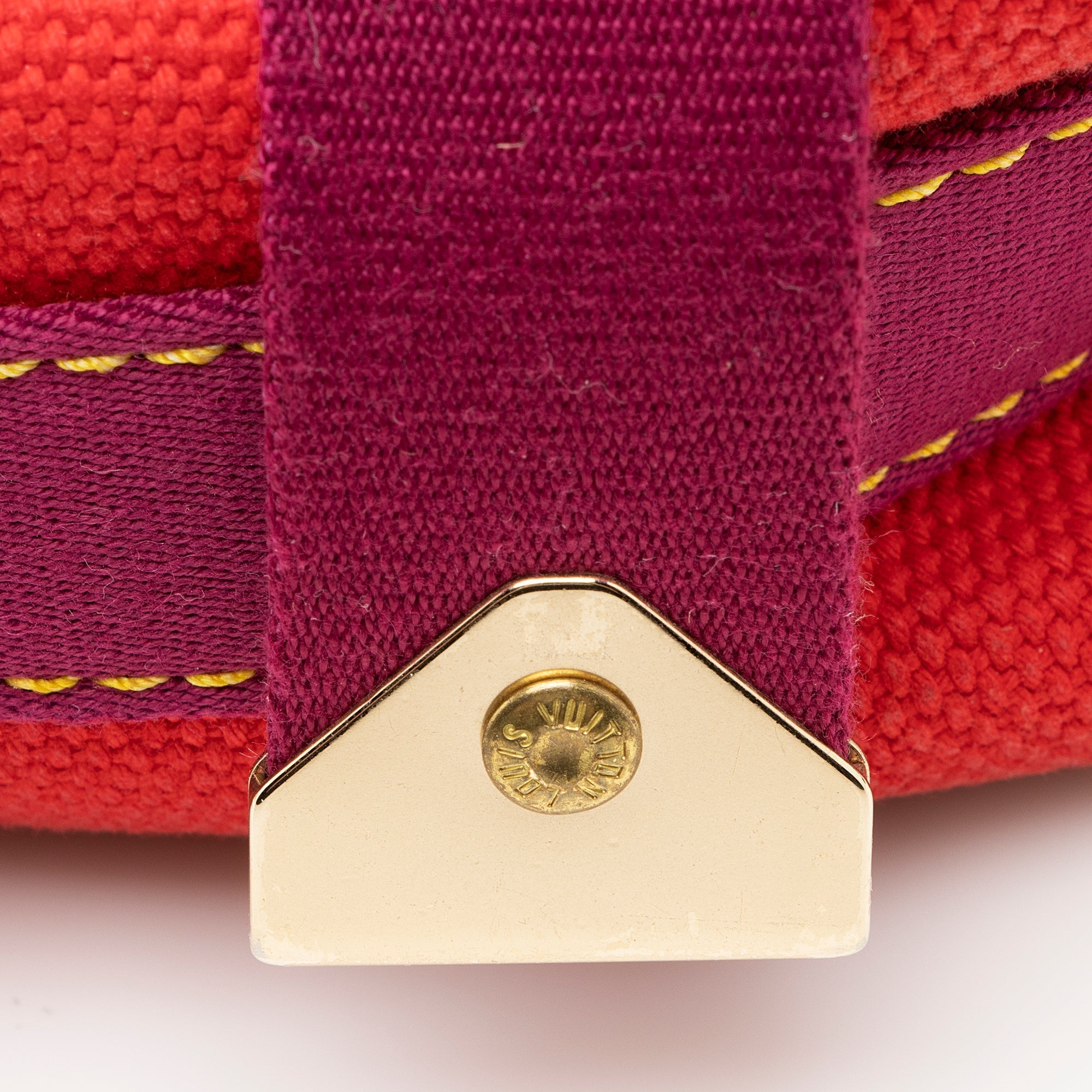Louis Vuitton Canvas Antigua Besace Messenger Bag (SHF-22345)