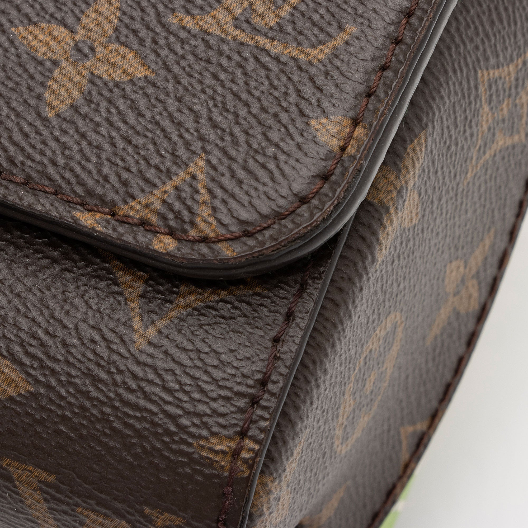 Louis Vuitton Coated Canvas Palm Twist MM Shoulder Bag (SHF-JaIdPa)