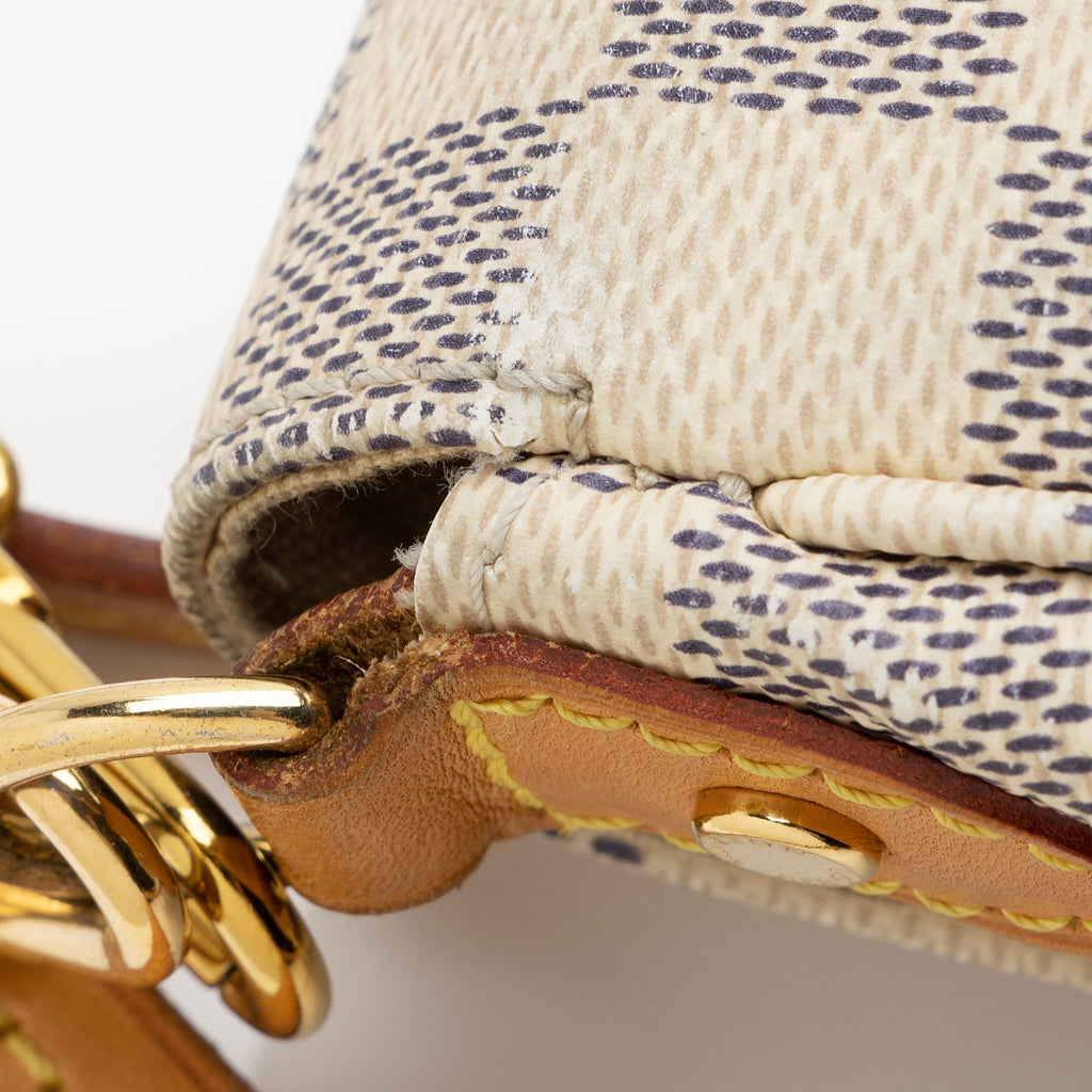Louis Vuitton Damier Azur Favorite MM Shoulder Bag (SHF-Qu1qkL)