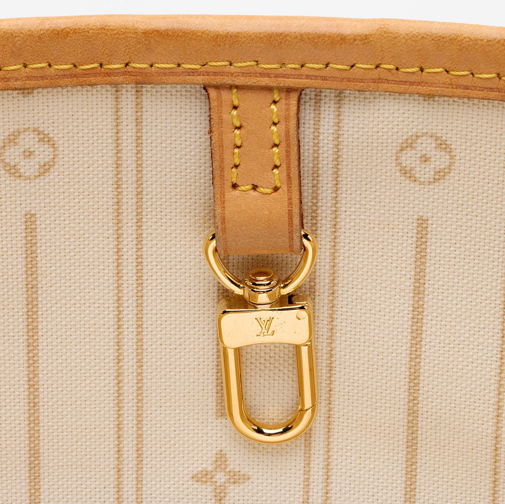 Louis Vuitton Damier Azur Neverfull MM Tote (SHF-VT8izz)