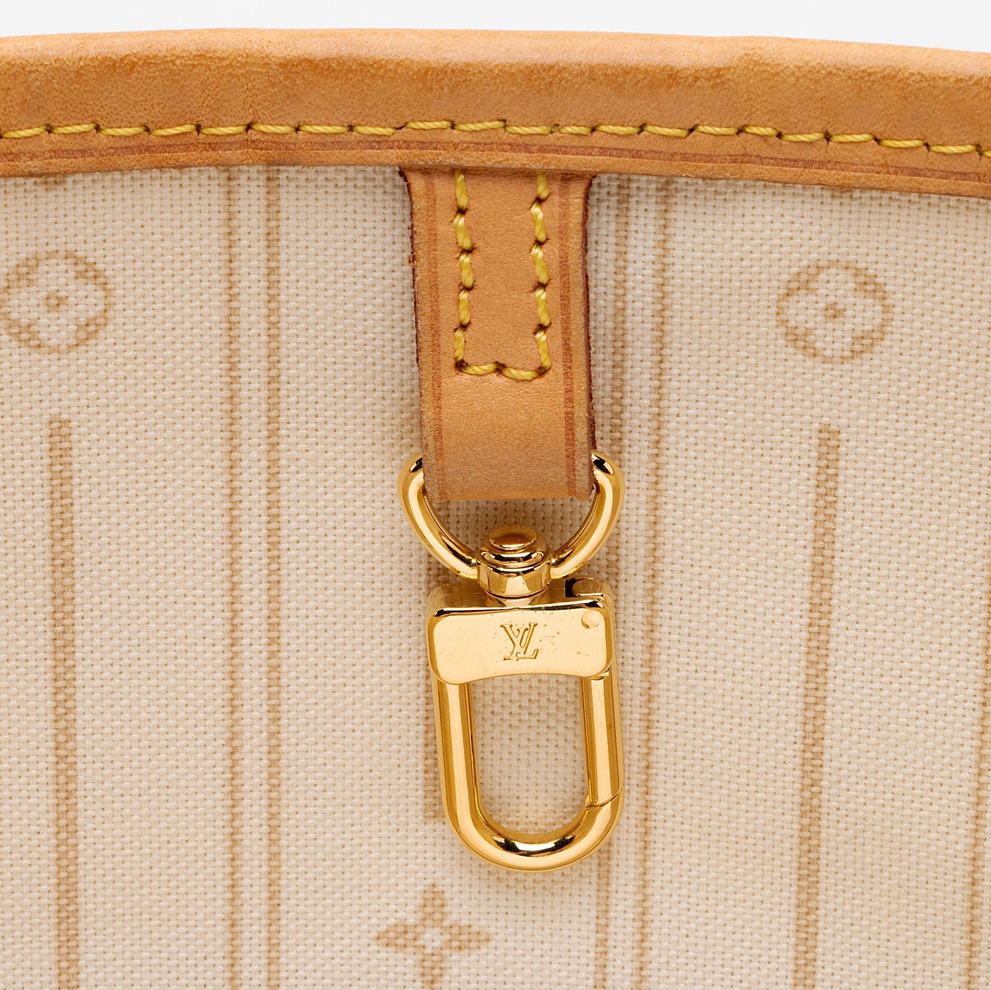 Louis Vuitton Damier Azur Neverfull MM Tote (SHF-VT8izz)