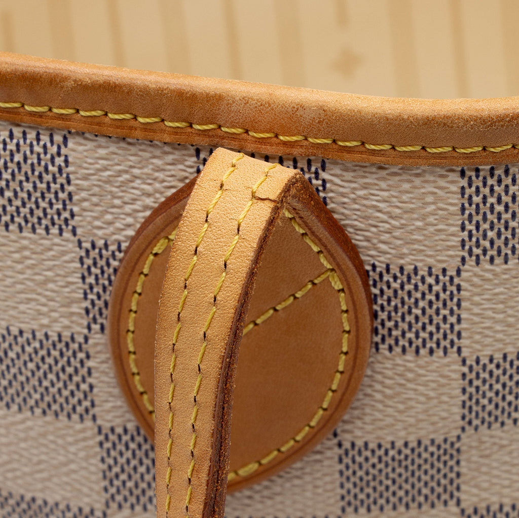 Louis Vuitton Damier Azur Neverfull MM Tote (SHF-VT8izz)