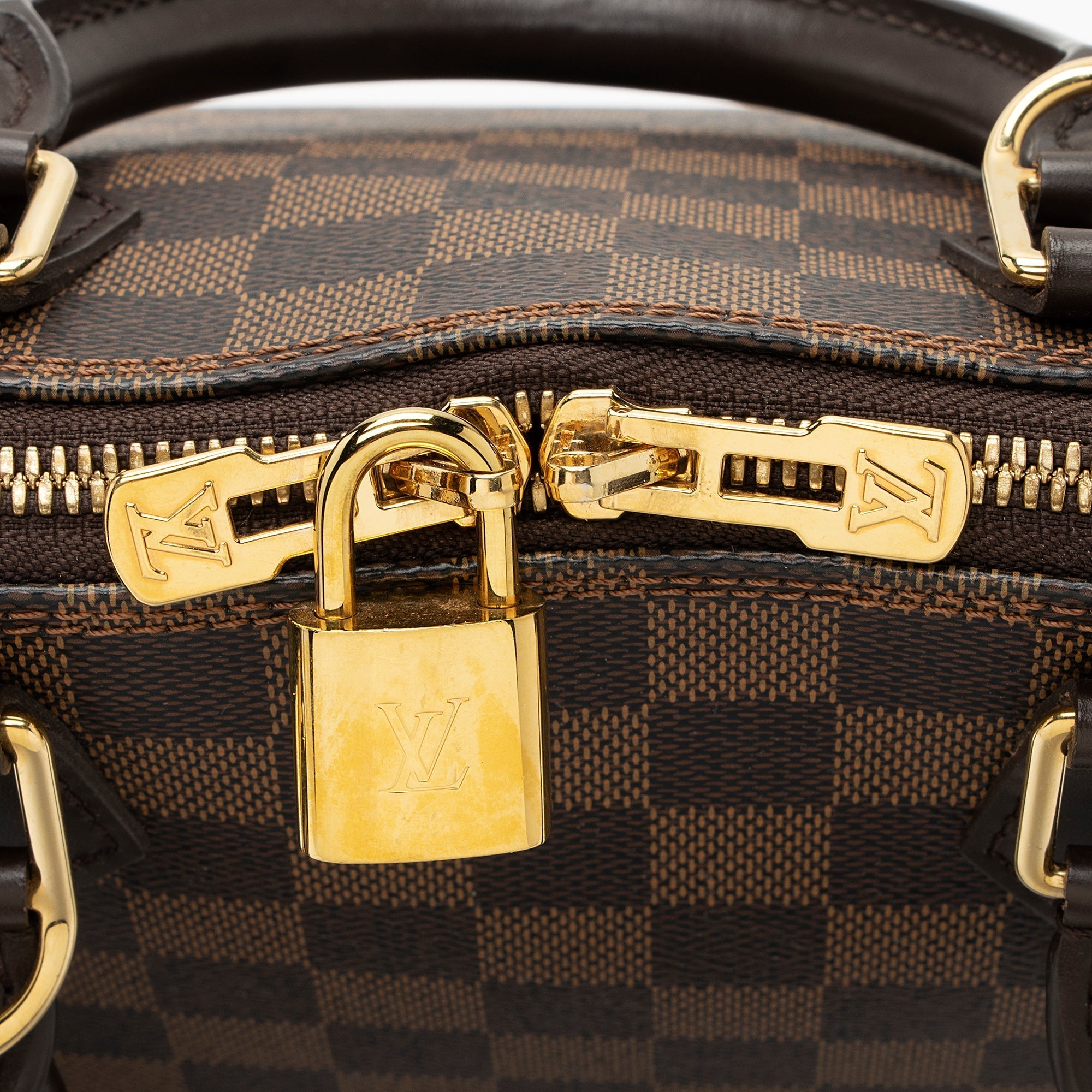 Louis Vuitton Damier Ebene Alma PM Satchel (SHF-C6OmV8)