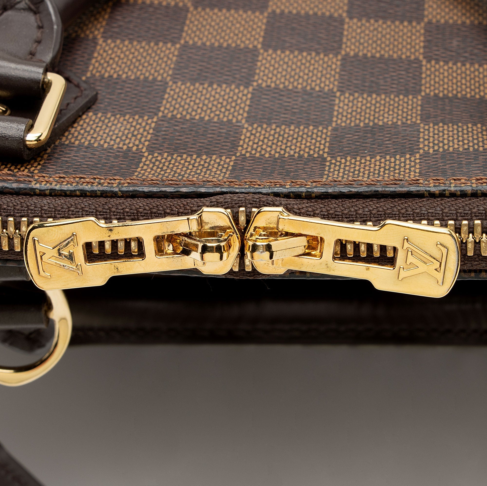 Louis Vuitton Damier Ebene Alma PM Satchel (SHF-e3xg0t)