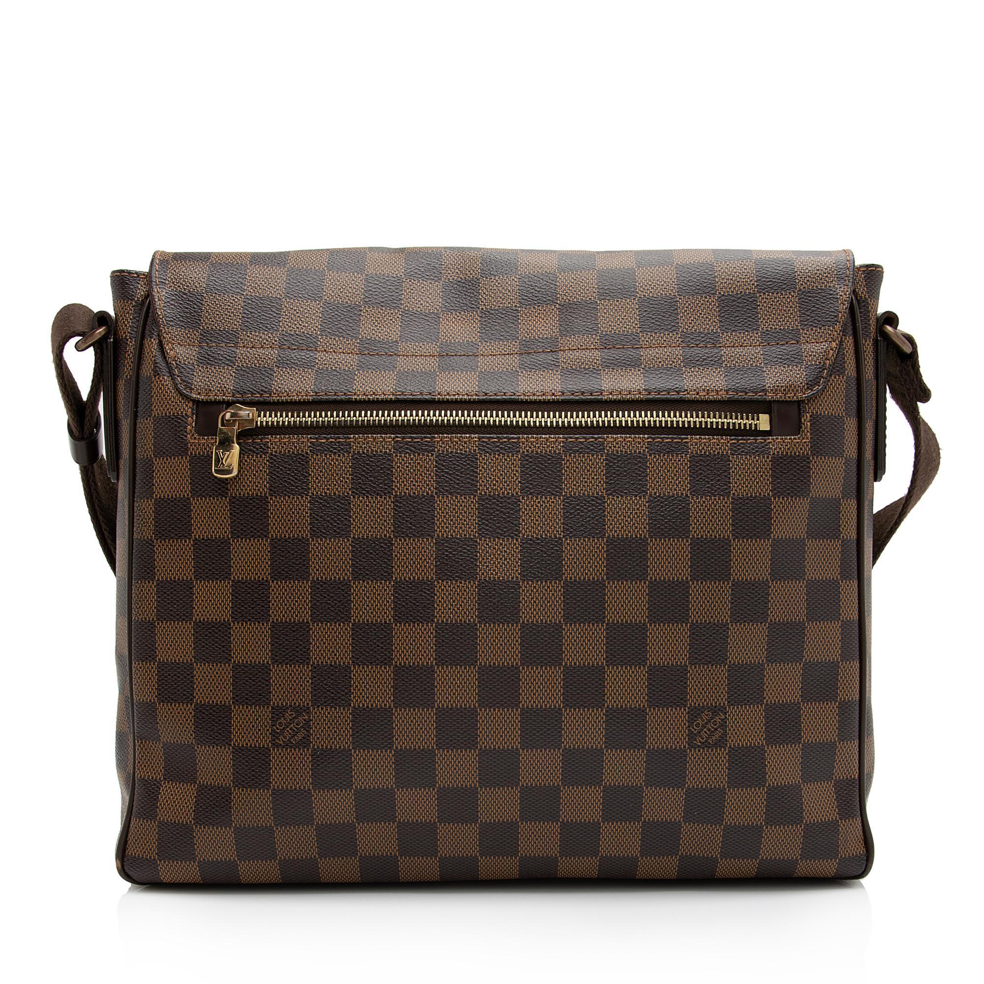Louis Vuitton Damier Ebene District MM Messenger Bag (SHF-i4IBEL)