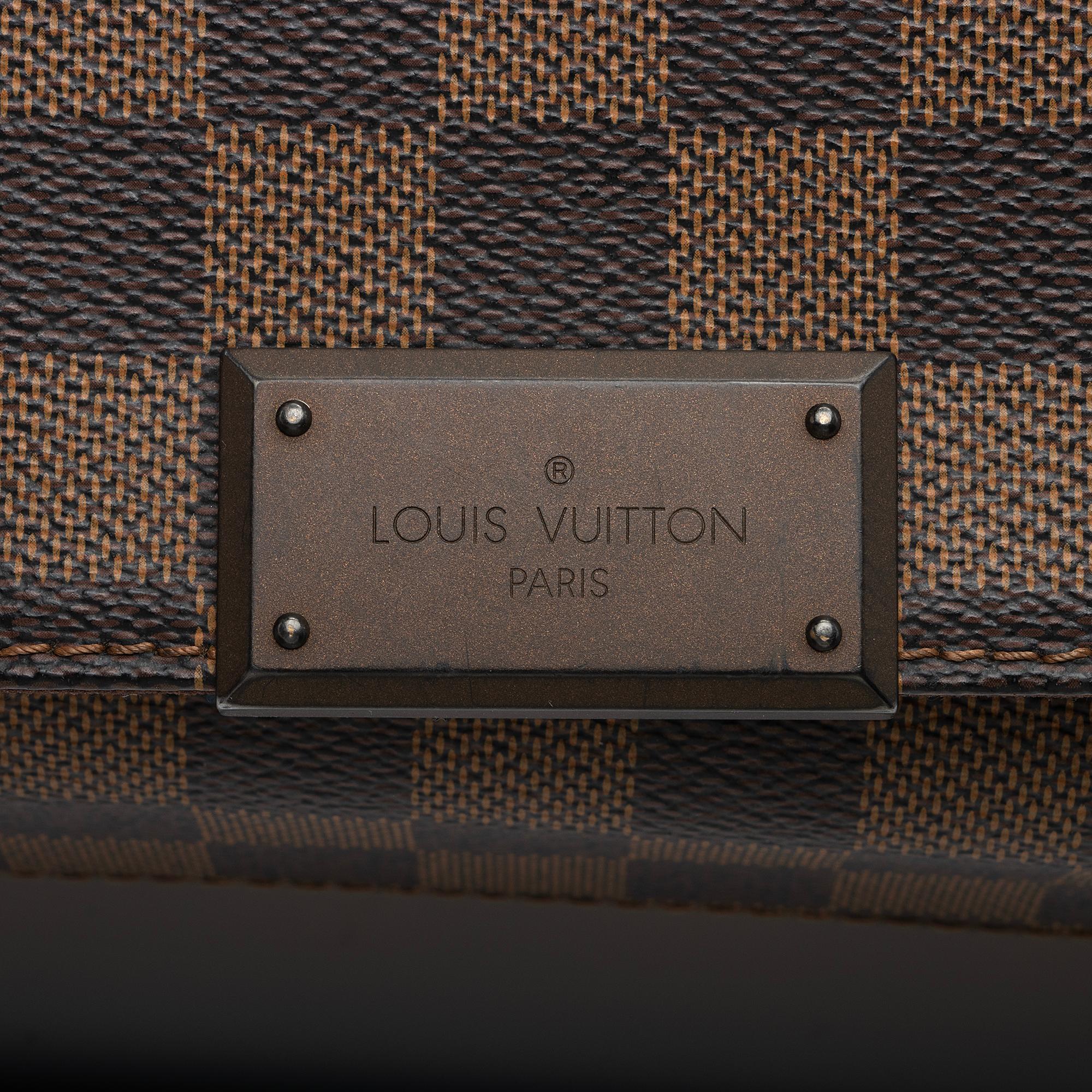Louis Vuitton Damier Ebene District MM Messenger Bag (SHF-i4IBEL)