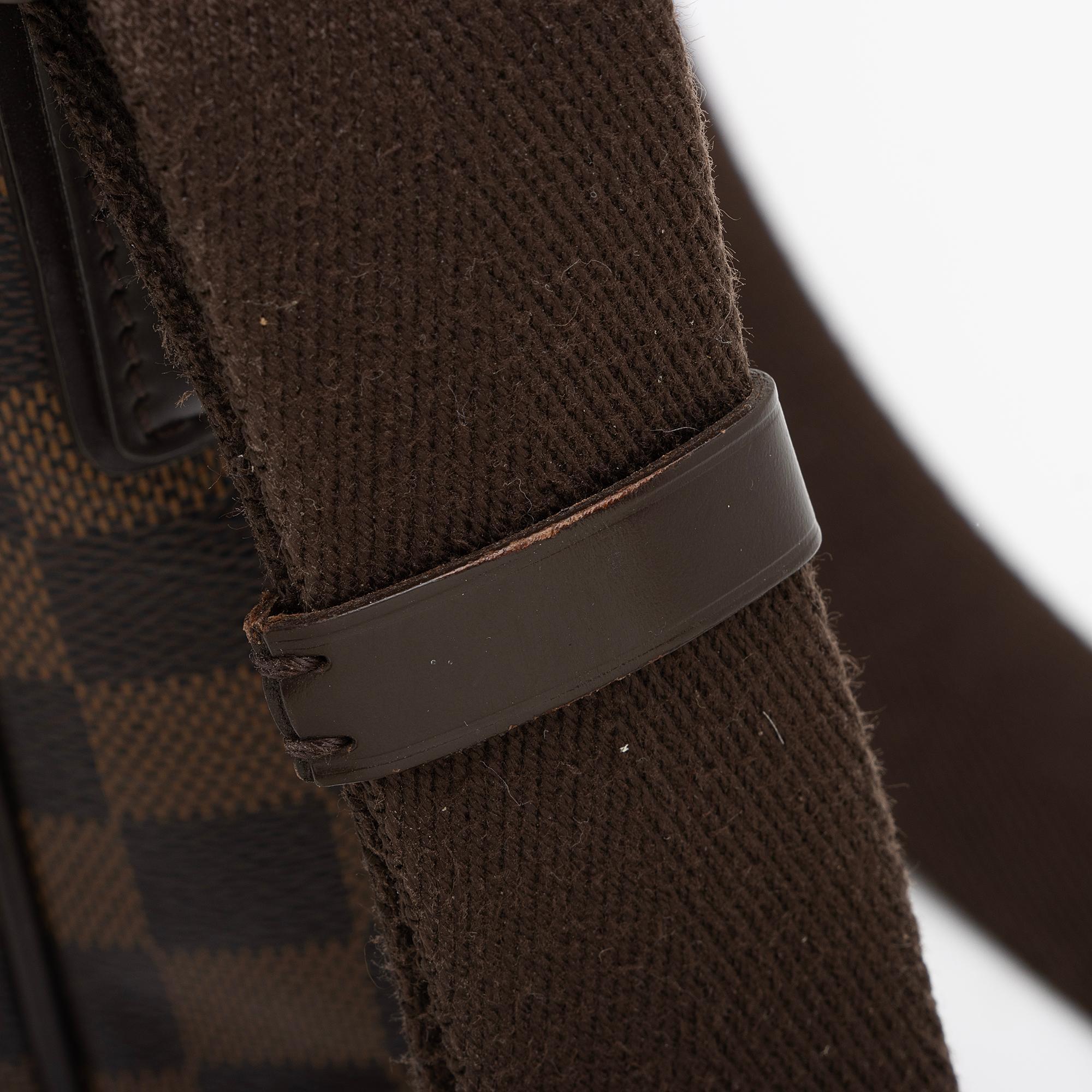Louis Vuitton Damier Ebene District MM Messenger Bag (SHF-i4IBEL)