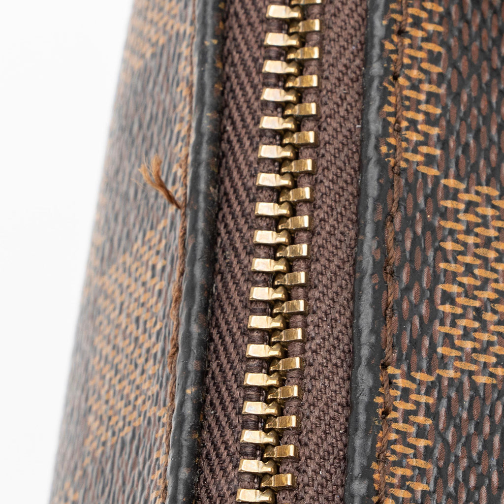 Louis Vuitton Damier Ebene Eva Clutch - FINAL SALE (SHF-jspFTu)