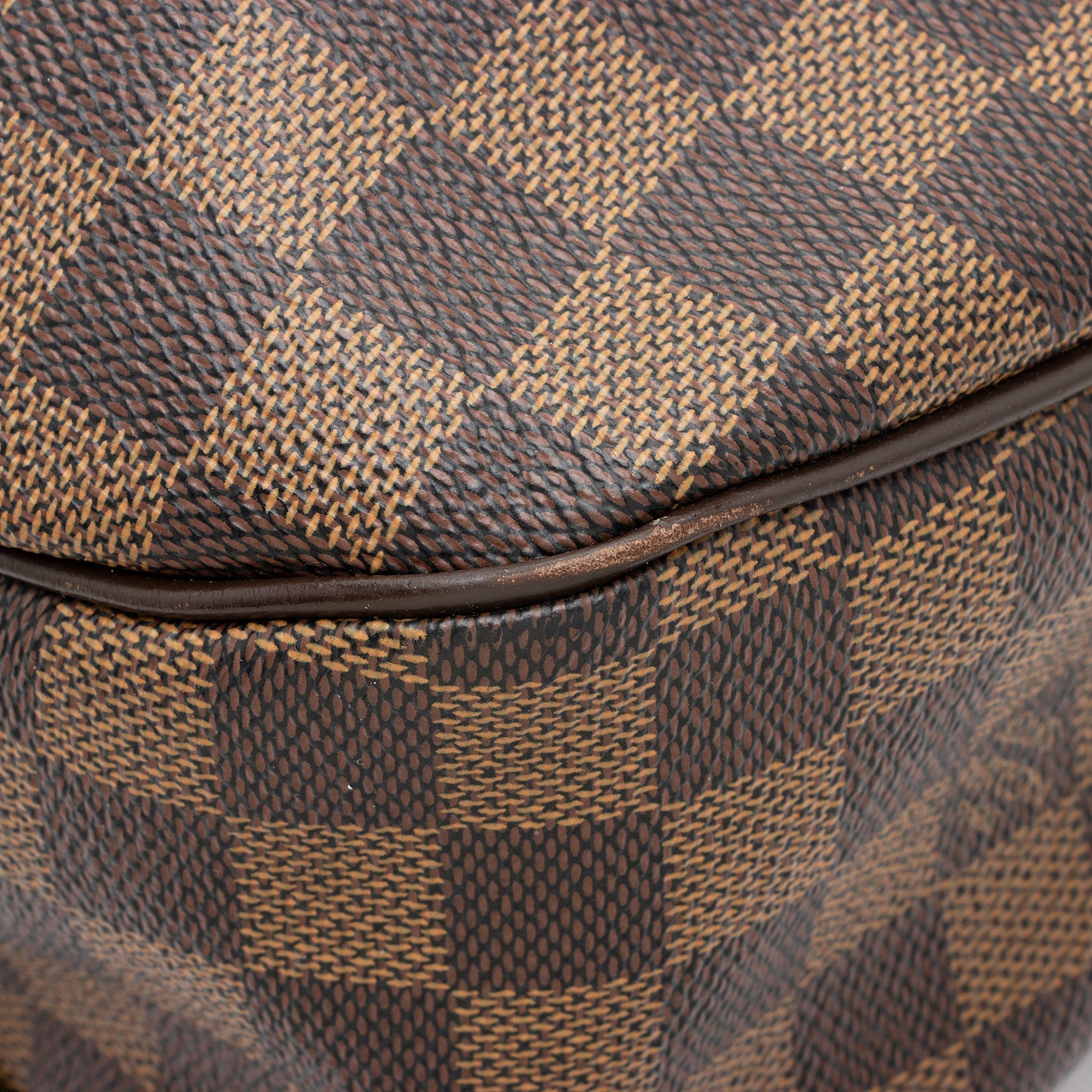 Louis Vuitton Damier Ebene Evora MM Shoulder Bag (SHF-nGGIn6)