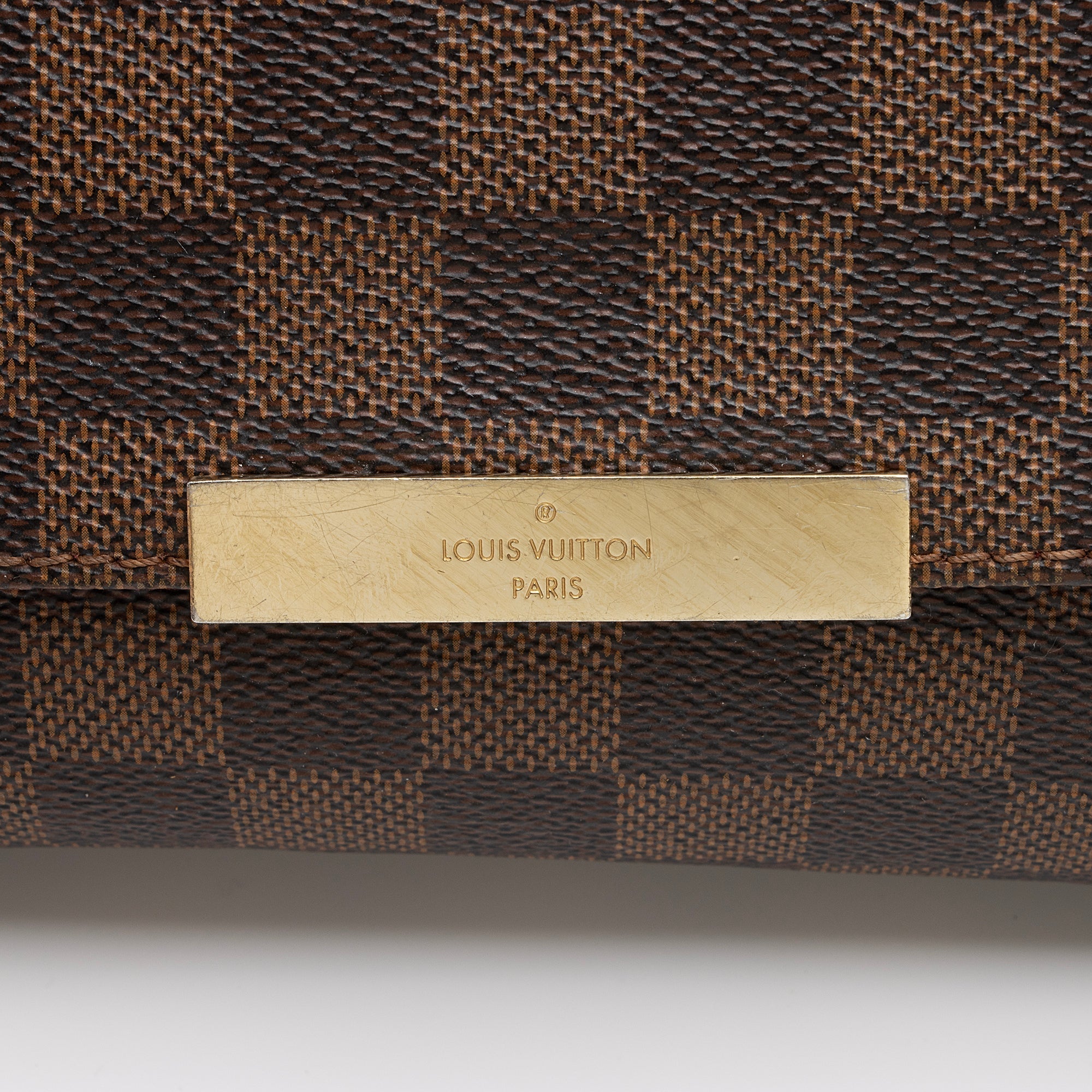 Louis Vuitton Damier Ebene Favorite MM Shoulder Bag (SHF-uhjOFW)