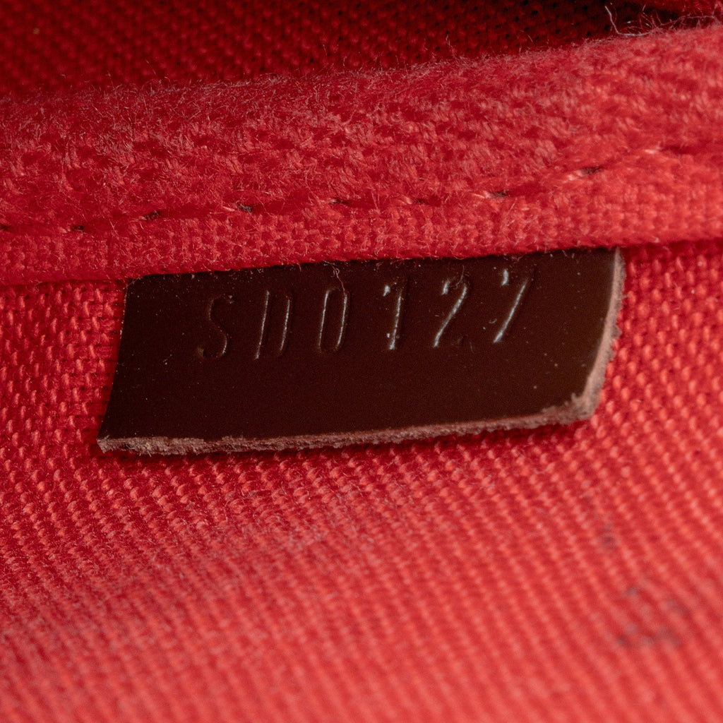 Louis Vuitton Damier Ebene Favorite MM Shoulder Bag (SHF-wPjeDv)