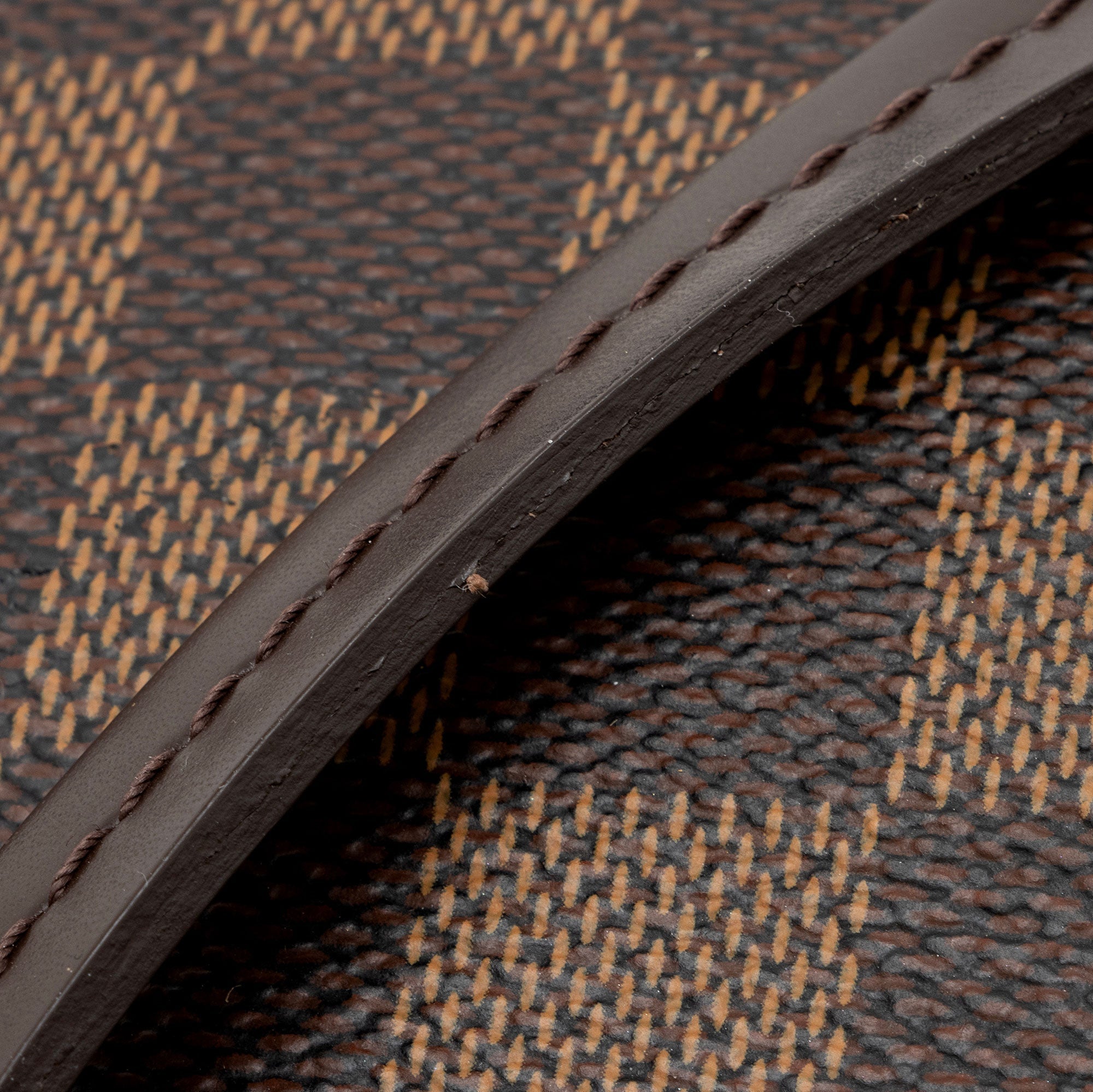 Louis Vuitton Damier Ebene Favorite MM Shoulder Bag (SHF-wPjeDv)