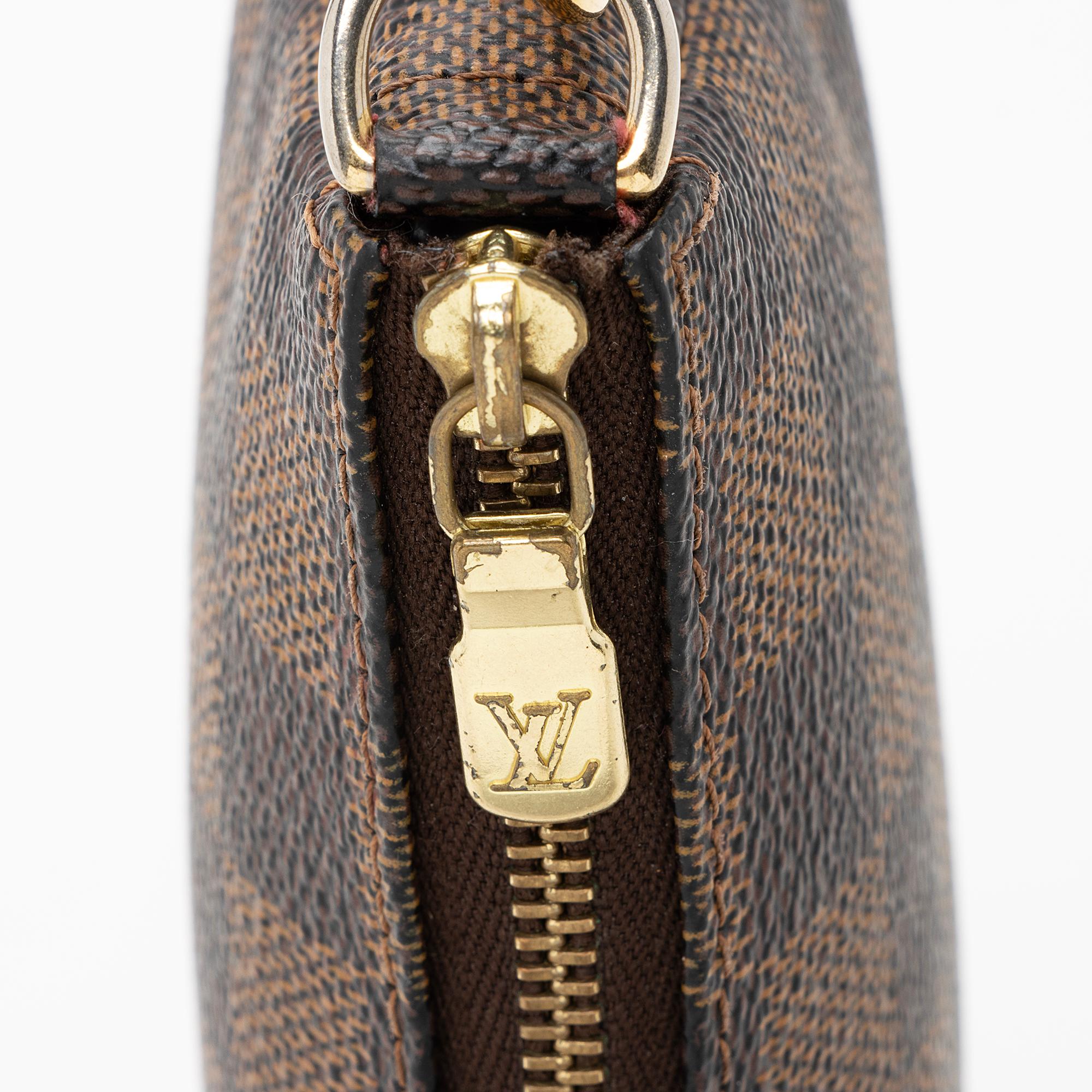 Louis Vuitton Damier Ebene Mini Pochette Accessoires (SHF-22640)