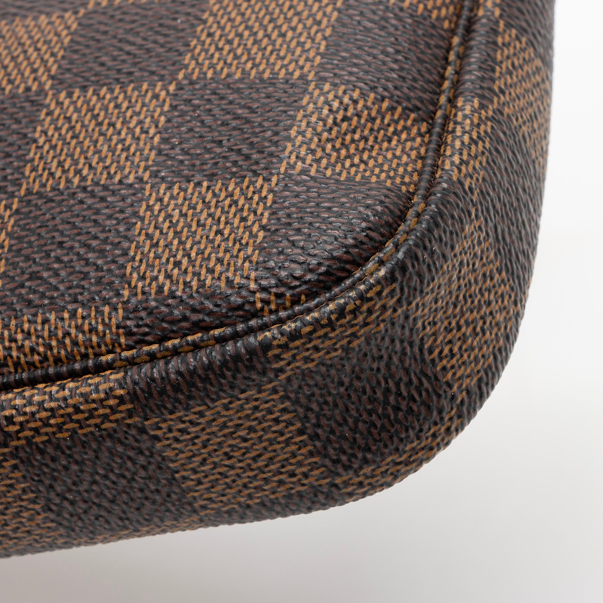 Louis Vuitton Damier Ebene Mini Pochette Accessoires (SHF-22640)