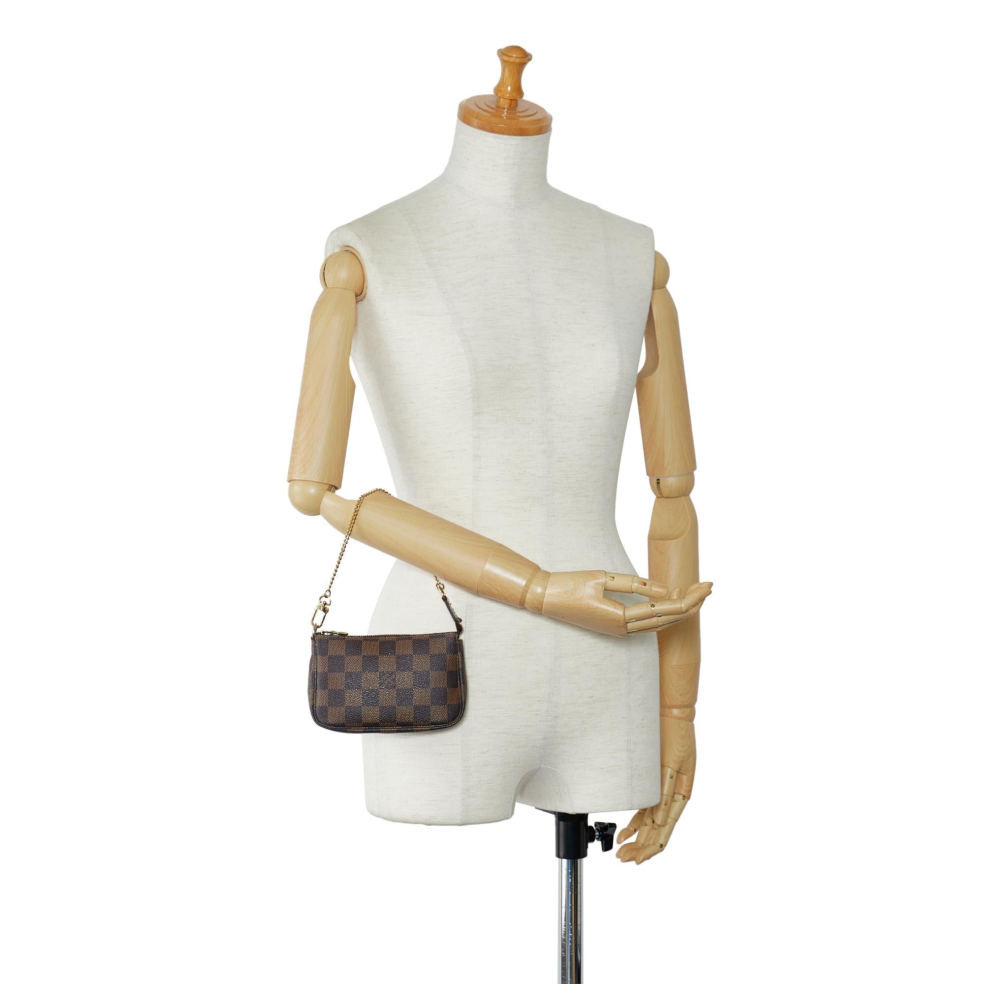 Louis Vuitton Damier Ebene Mini Pochette Accessoires (SHG-kC7aIP)