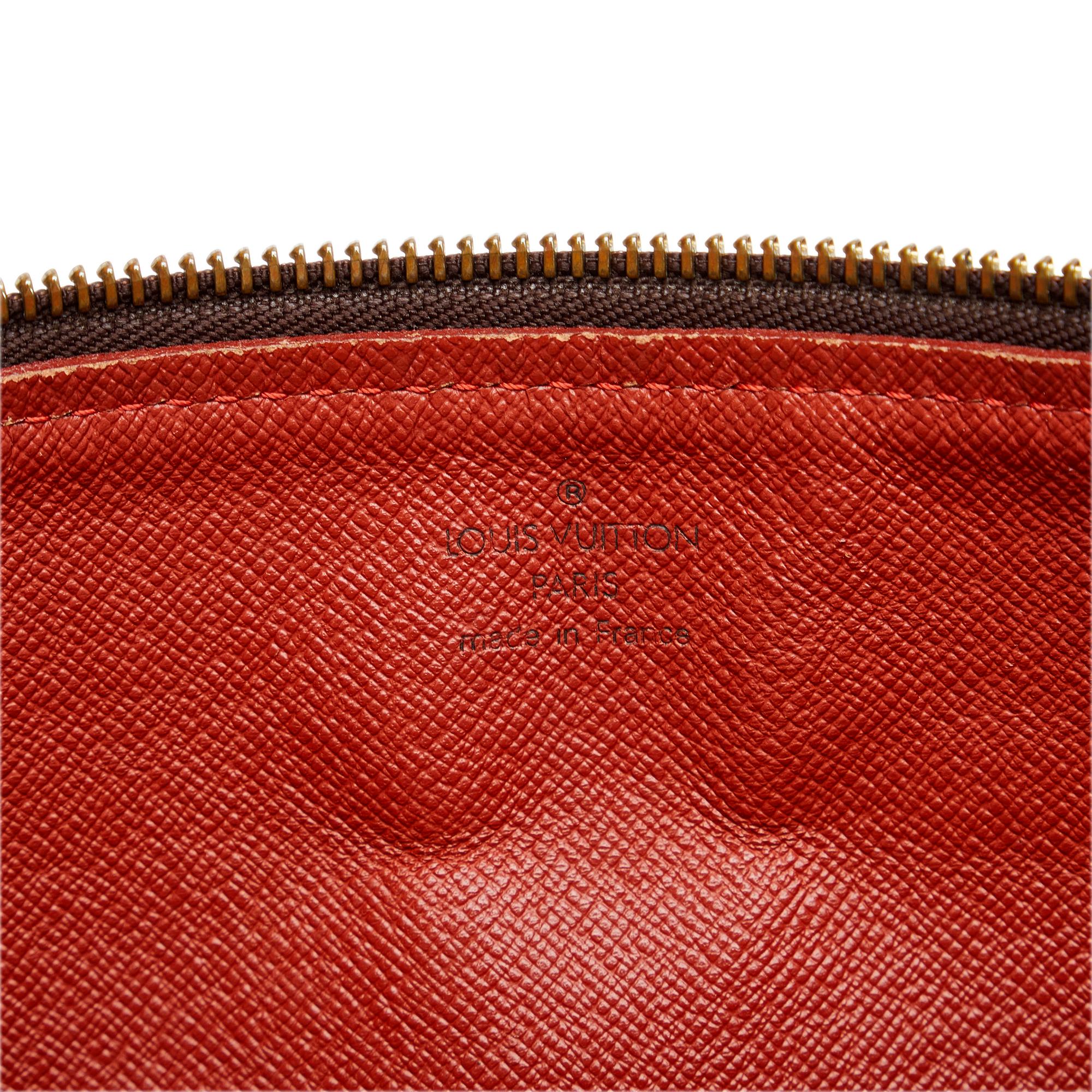 Louis Vuitton Damier Ebene Papillon 30 (SHG-NEqp6C)