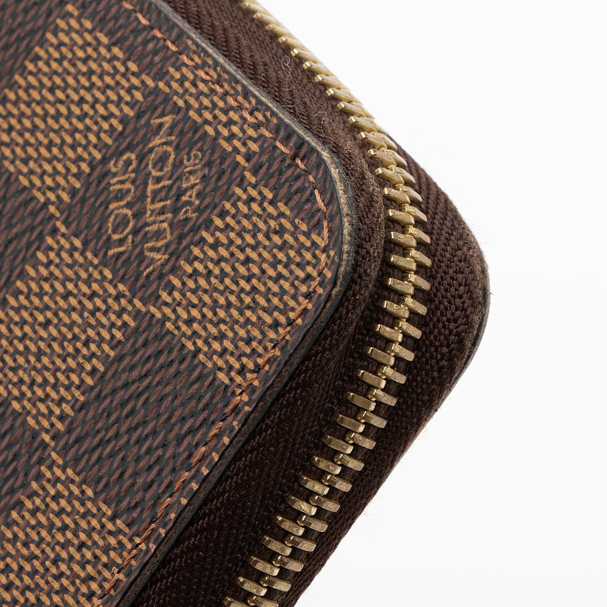 Louis Vuitton Damier Ebene Zippy Wallet (SHF-6R2ow5)