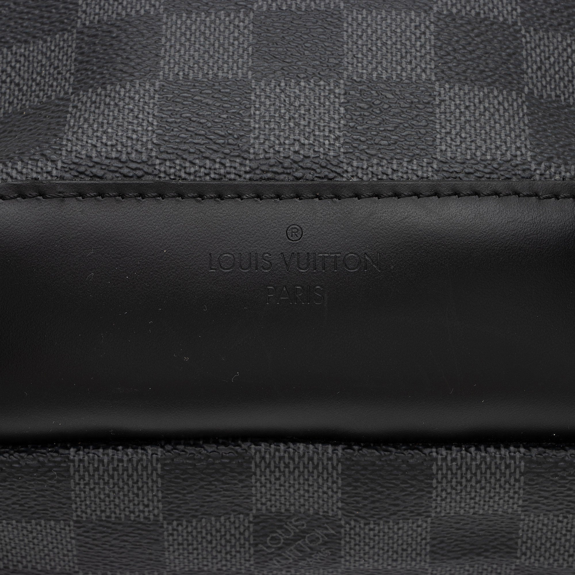Louis Vuitton Damier Graphite Avenue Sling Bag (SHF-7drw4x)