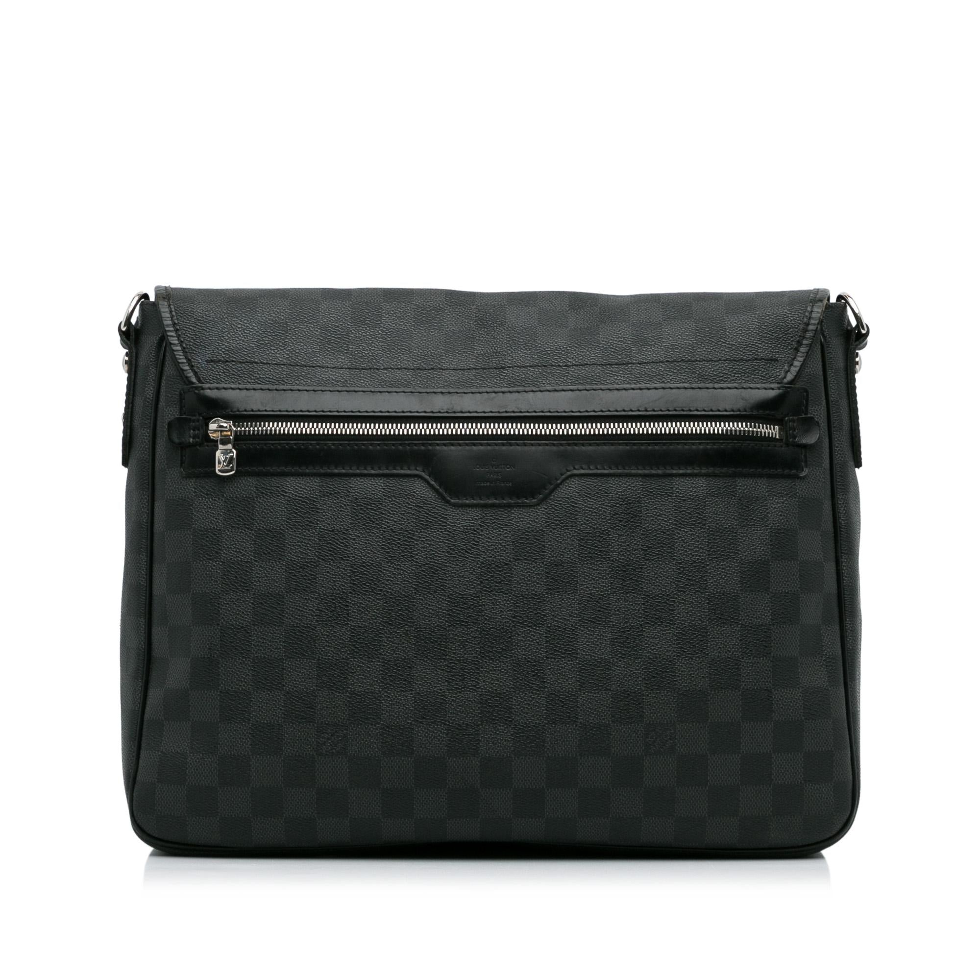 Louis Vuitton Damier Graphite Daniel GM (SHG-dCWJ3D)