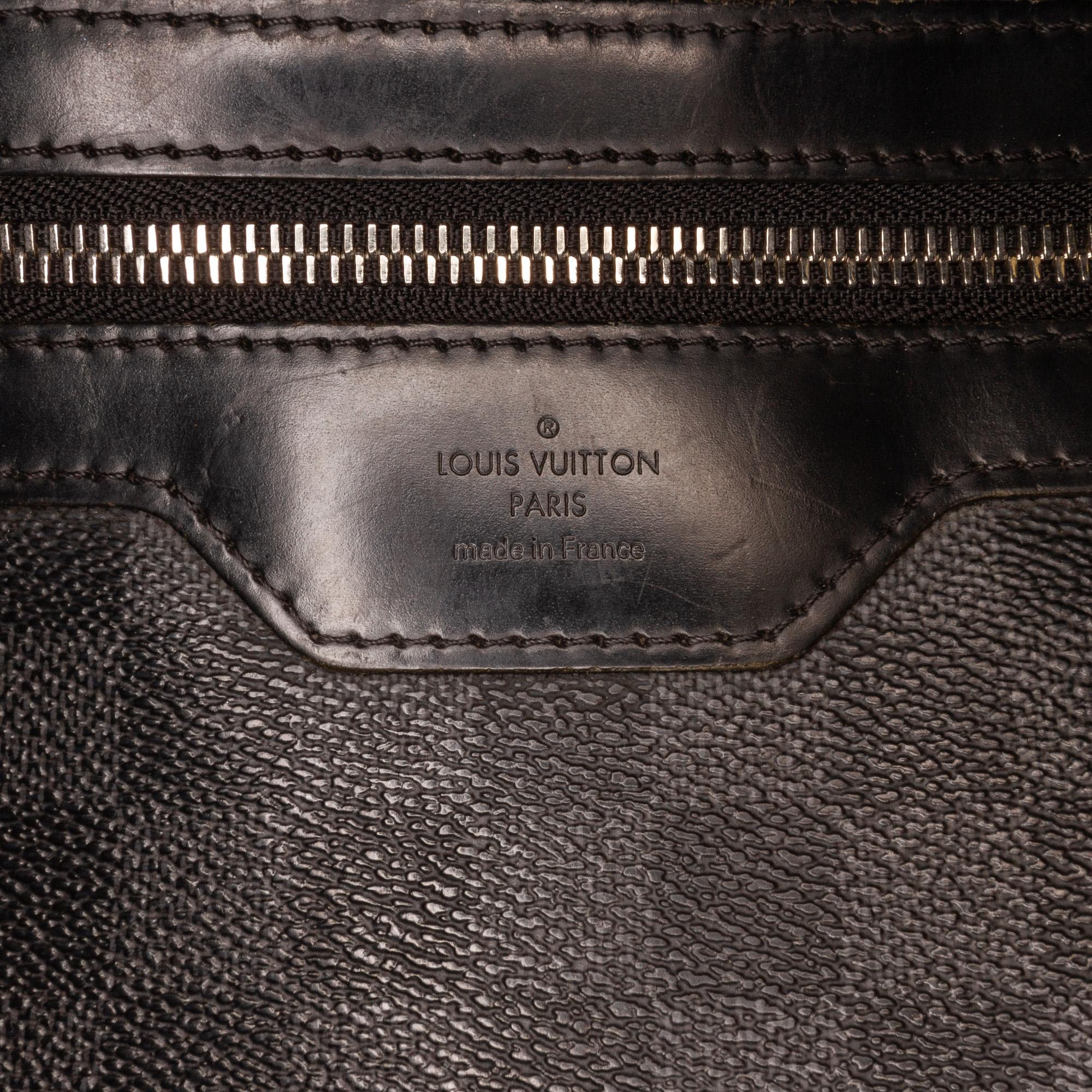 Louis Vuitton Damier Graphite Daniel GM (SHG-dCWJ3D)