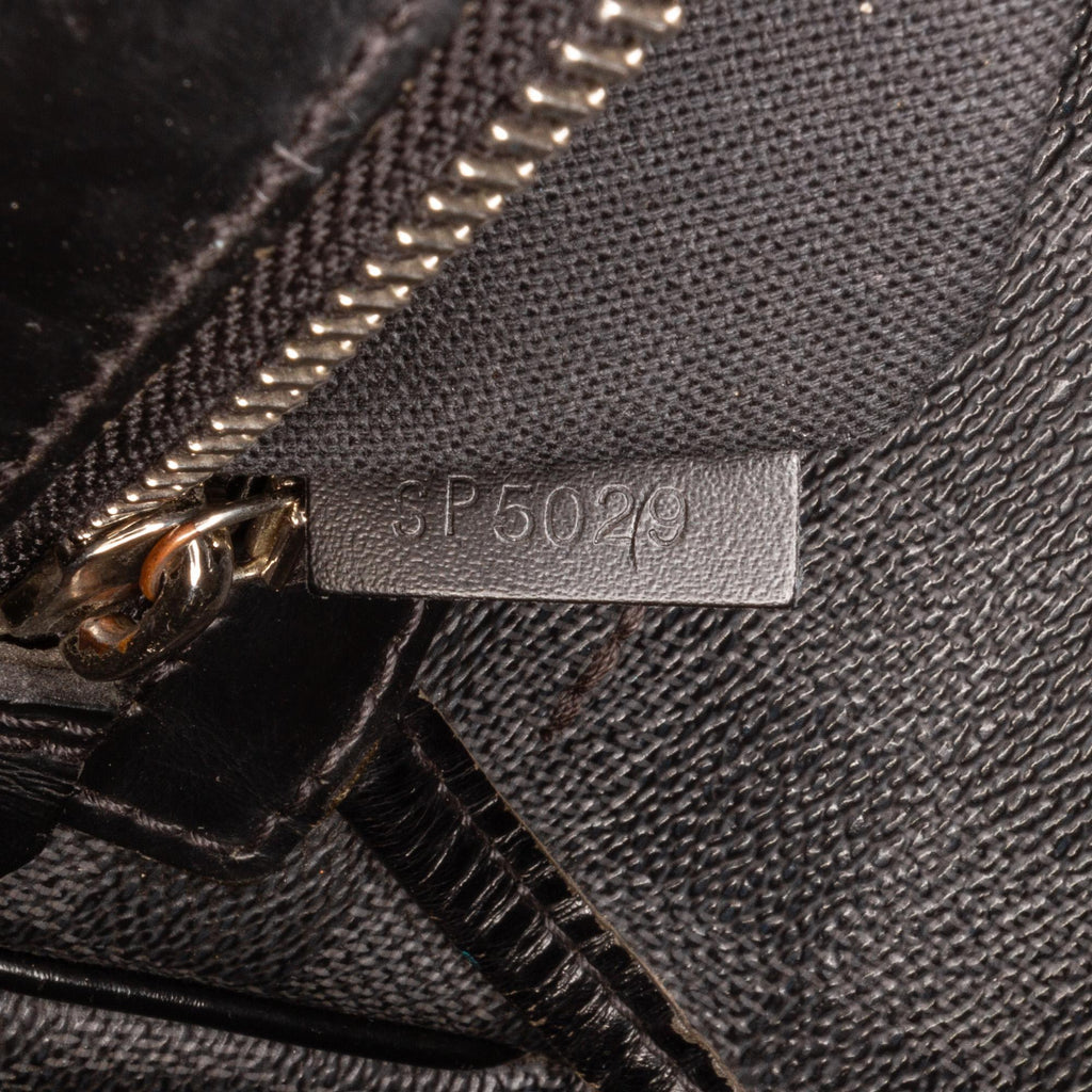 Louis Vuitton Damier Graphite Daniel GM (SHG-dCWJ3D)