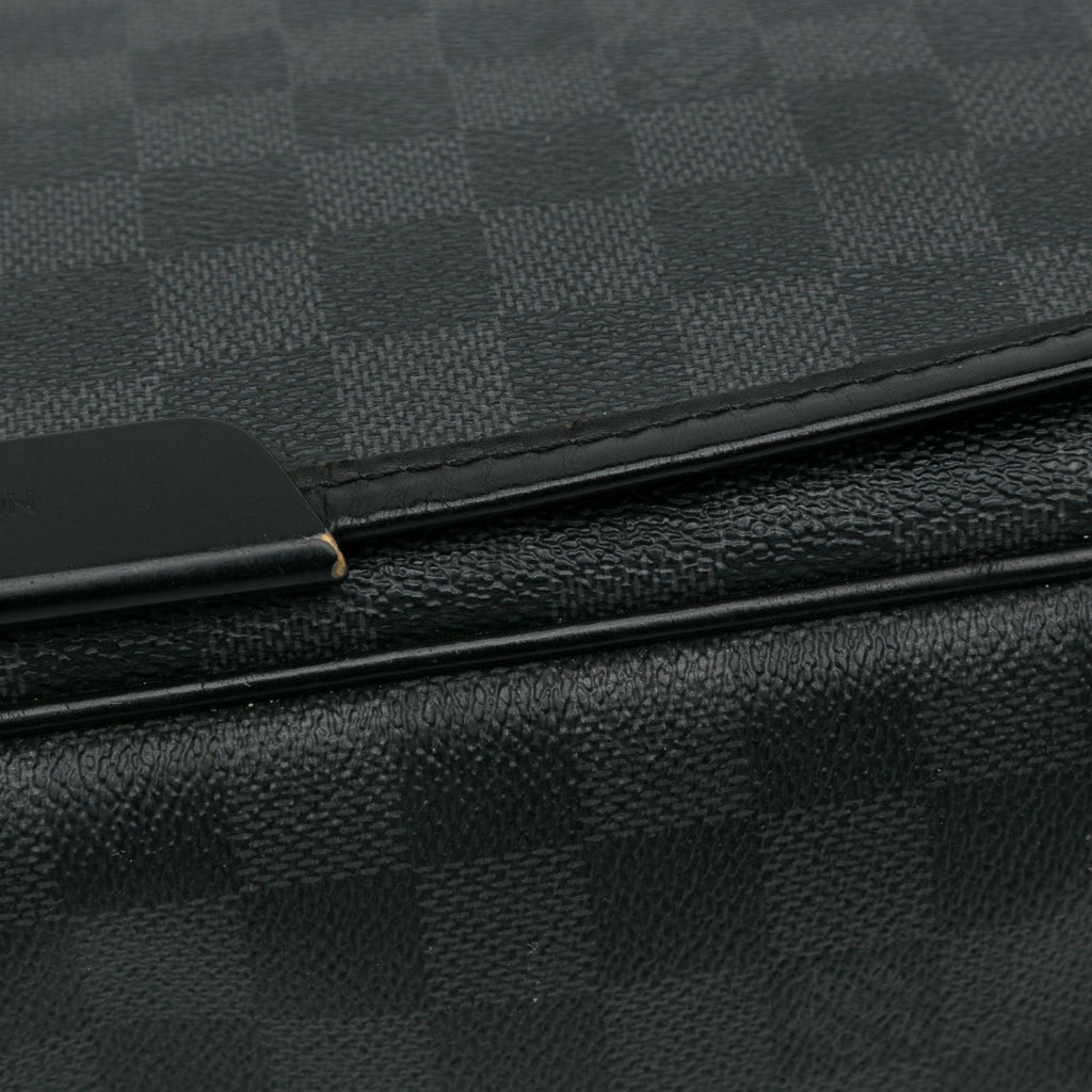 Louis Vuitton Damier Graphite Daniel GM (SHG-dCWJ3D)