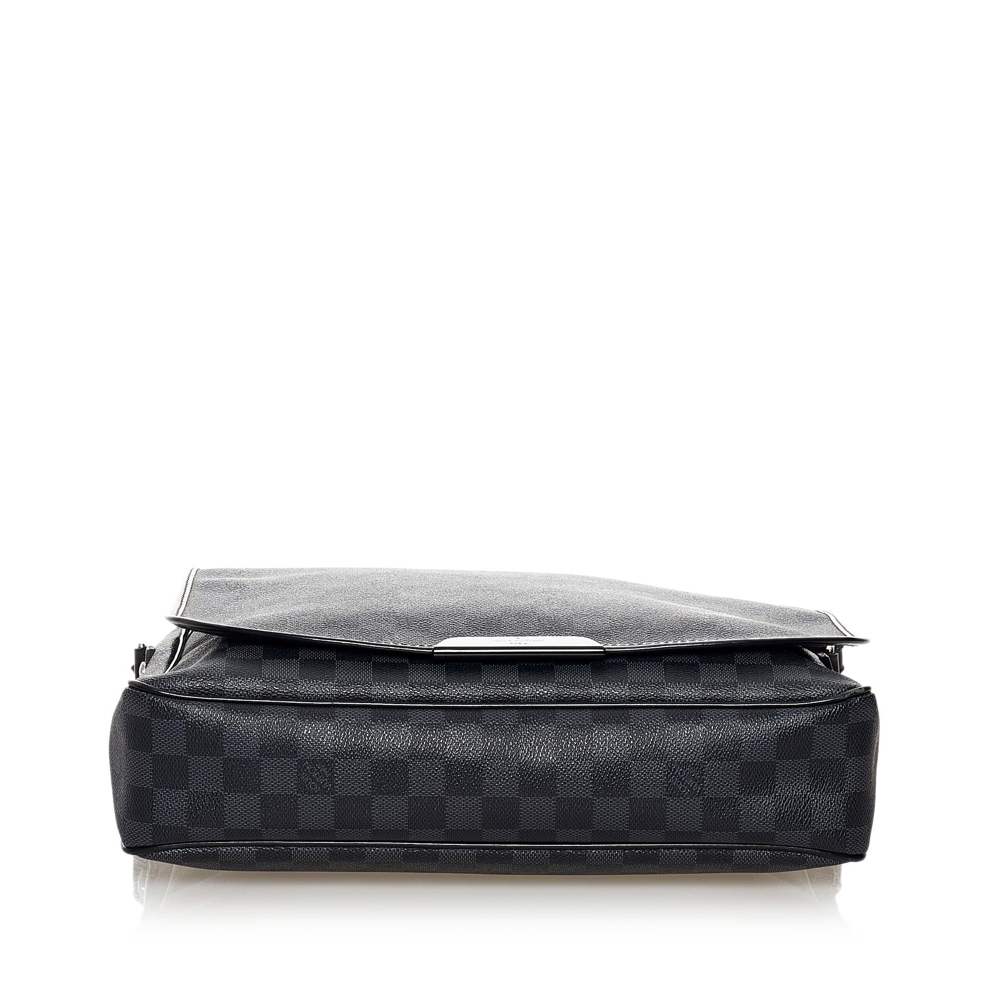 Louis Vuitton Damier Graphite Daniel MM (SHG-31379)