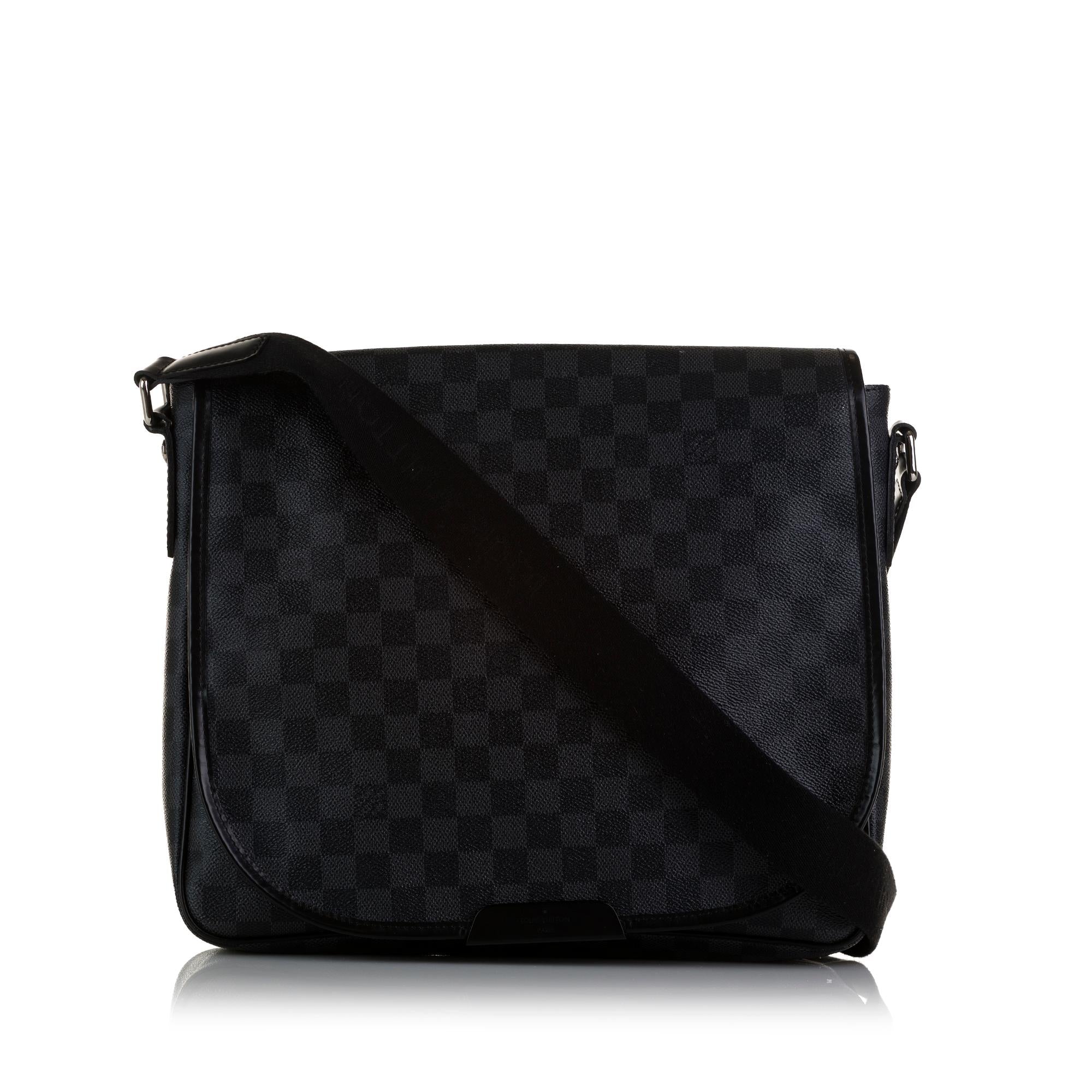 Louis Vuitton Damier Graphite Daniel MM (SHG-nyX3iR)
