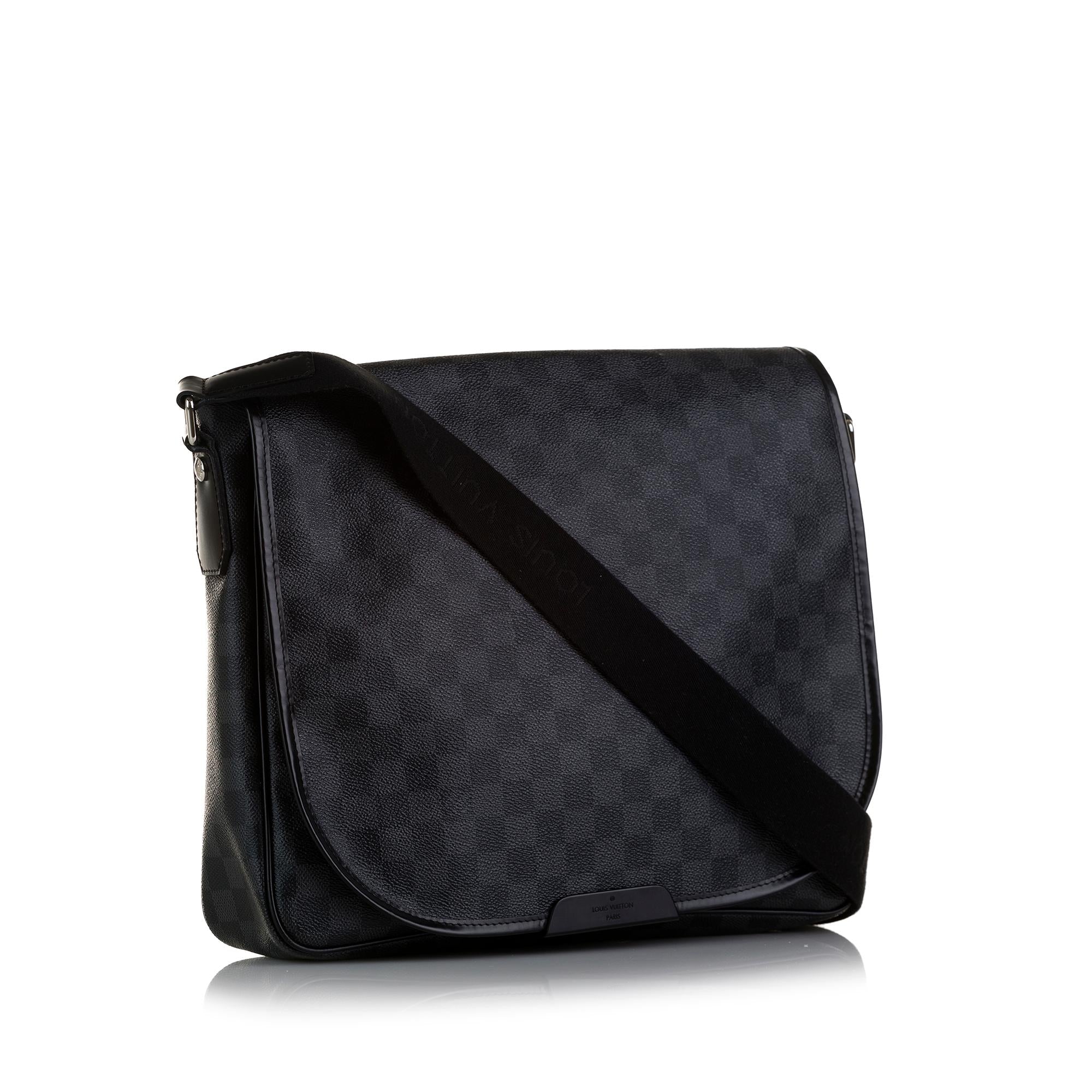 Louis Vuitton Damier Graphite Daniel MM (SHG-nyX3iR)