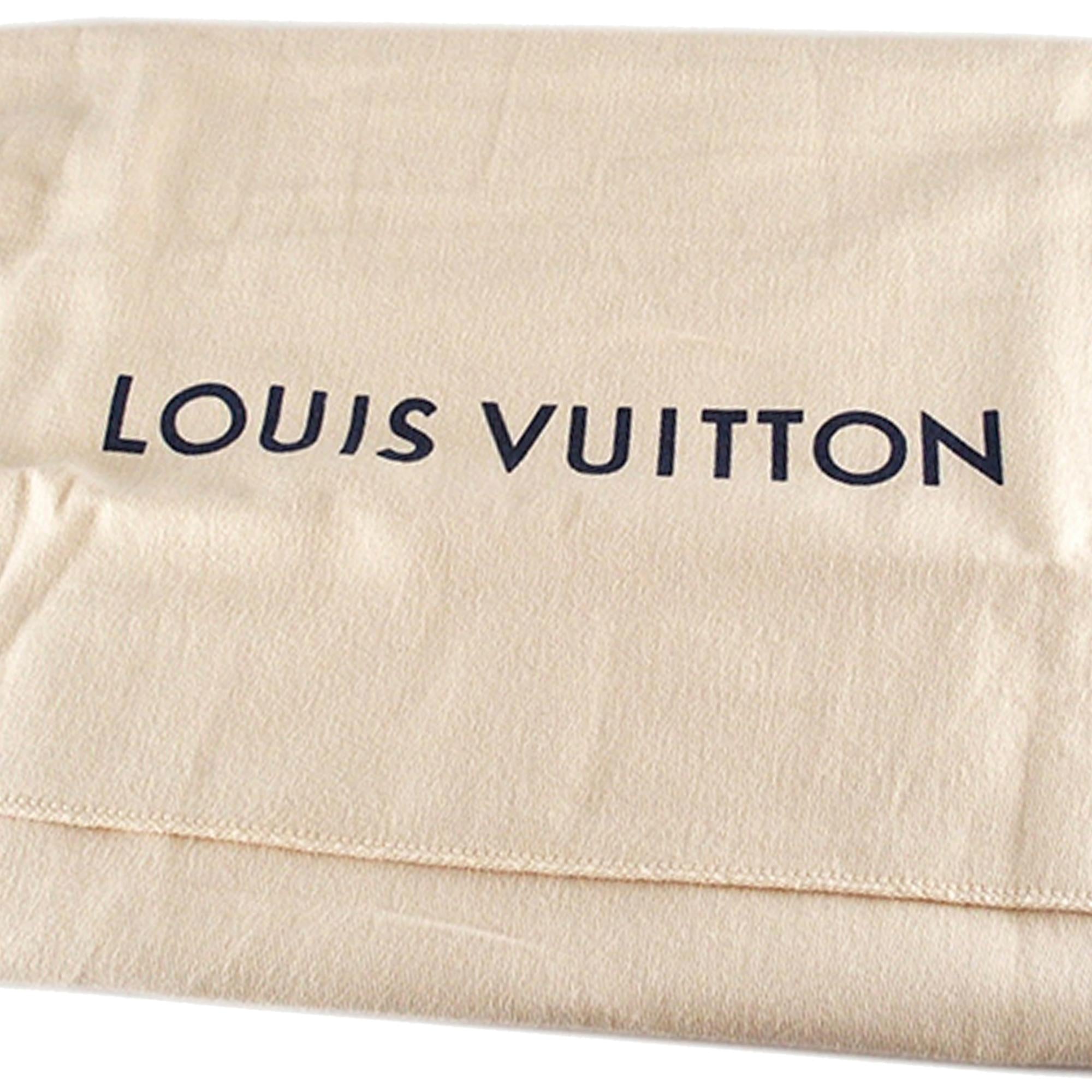 Louis Vuitton Damier Graphite District PM