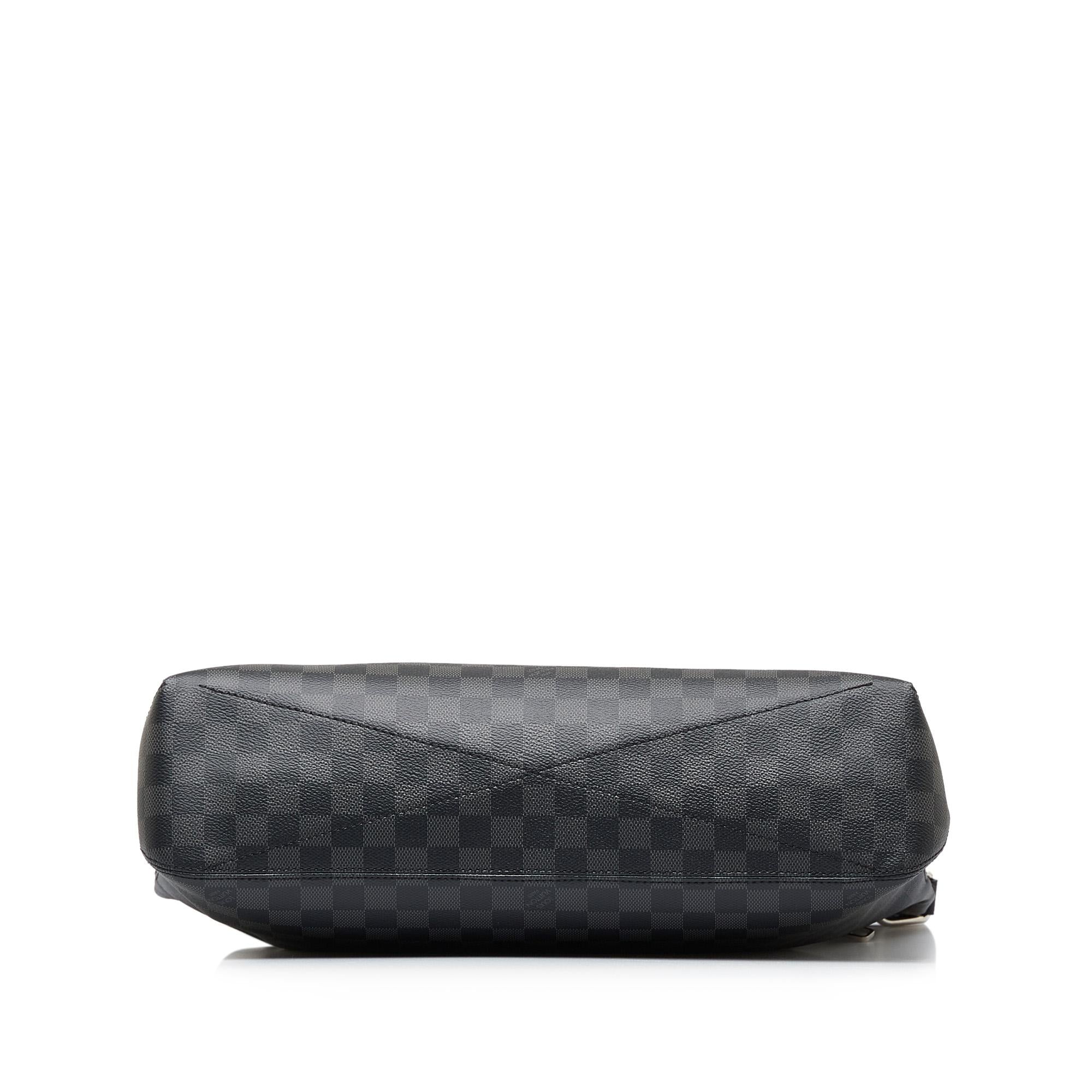 Louis Vuitton Damier Graphite Hunter (SHG-rGawjy)