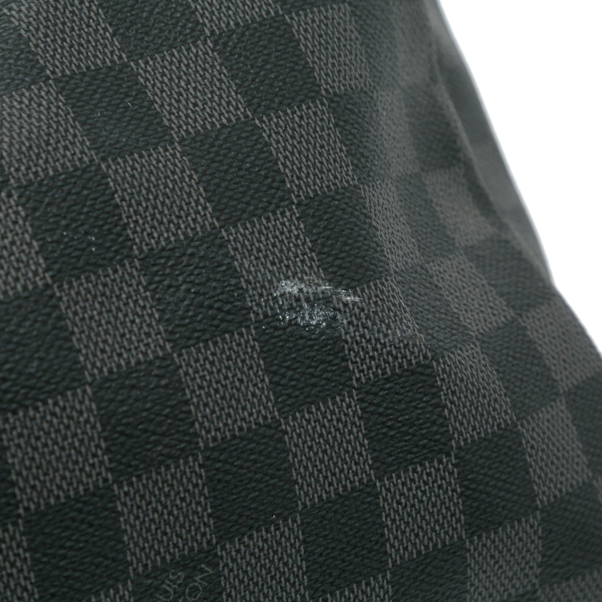 Louis Vuitton Damier Graphite Keepall Bandouliere 55 (SHG-xrkvxr)