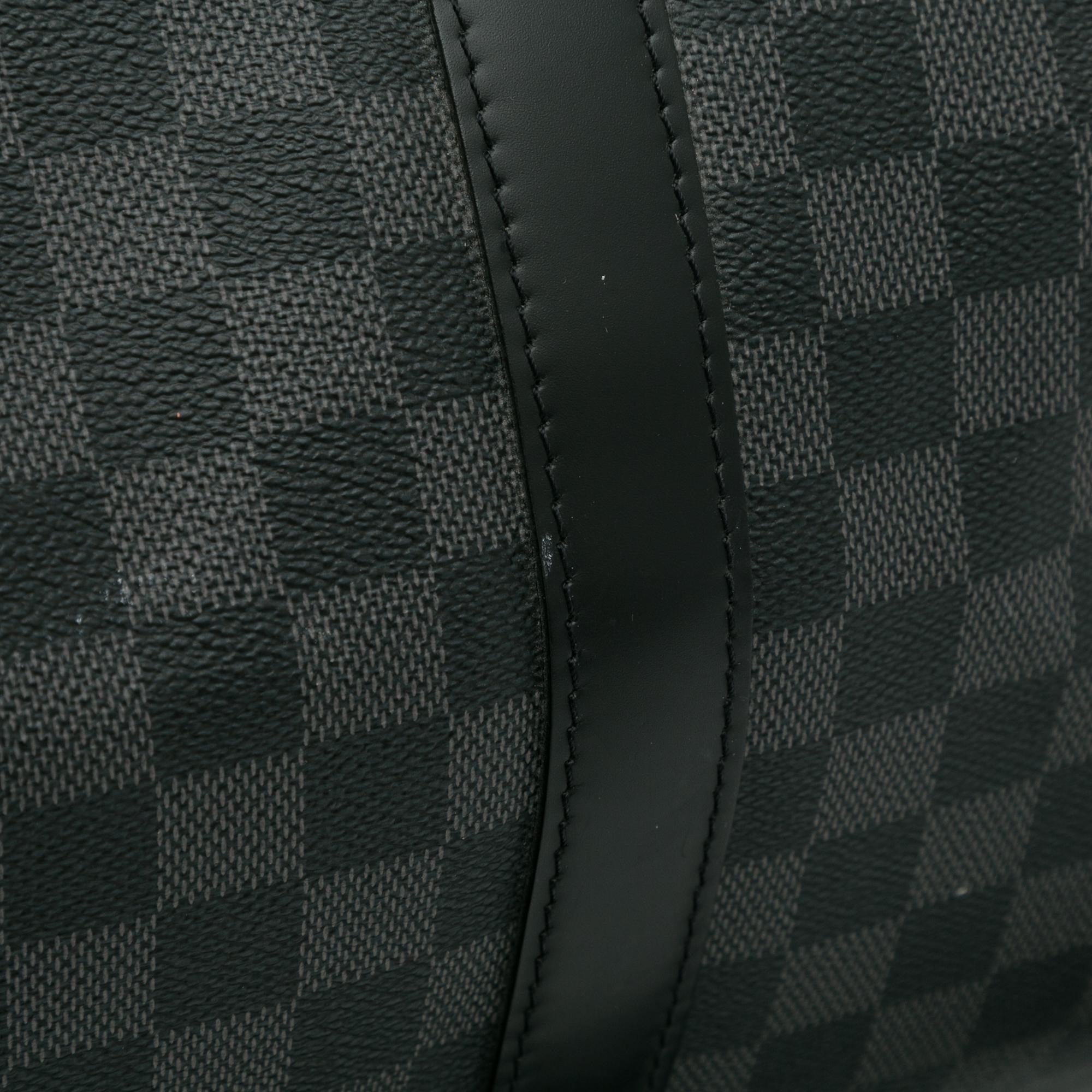 Louis Vuitton Damier Graphite Keepall Bandouliere 55 (SHG-xrkvxr)