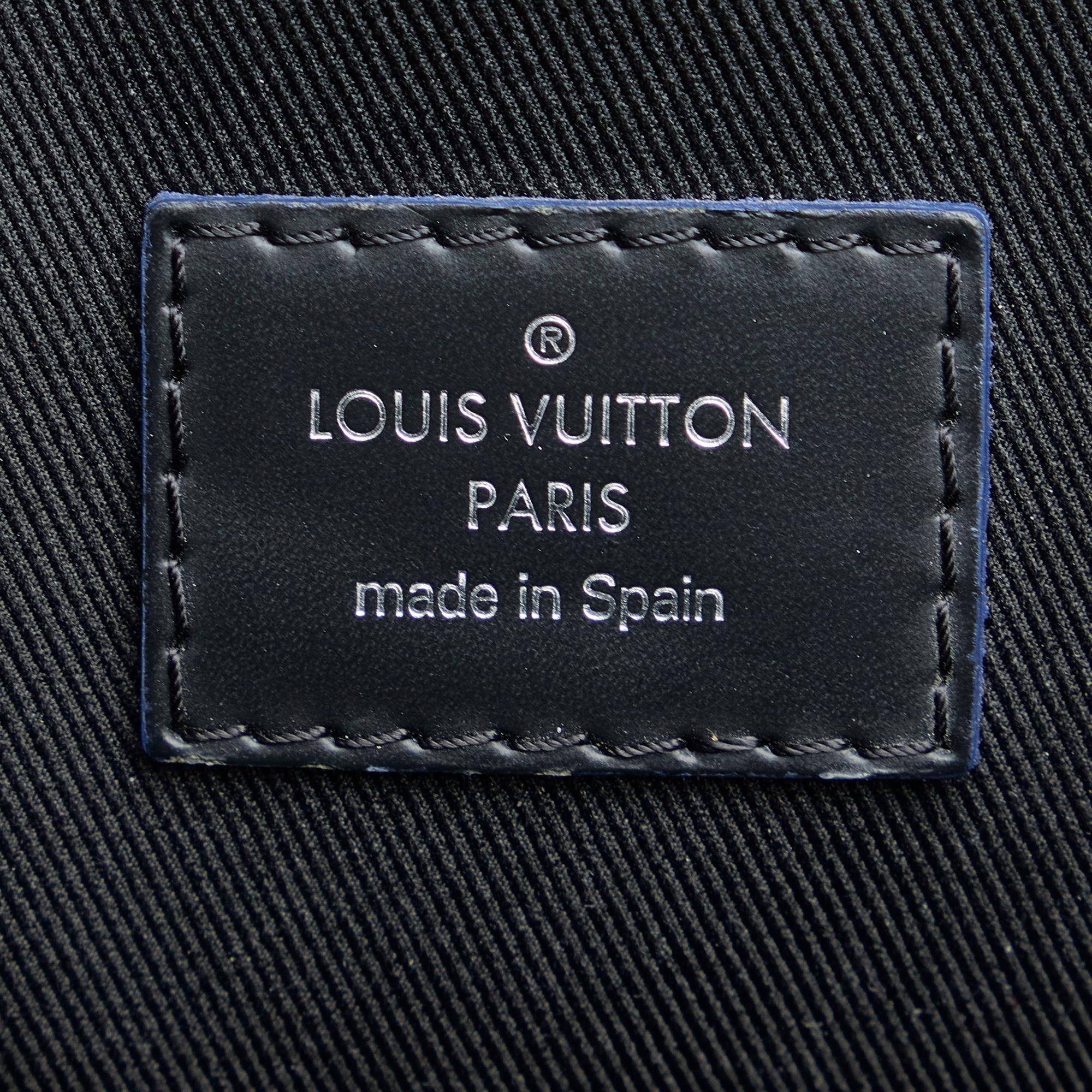 Louis Vuitton Damier Graphite Maps District Messenger PM (SHG-hww2u4)