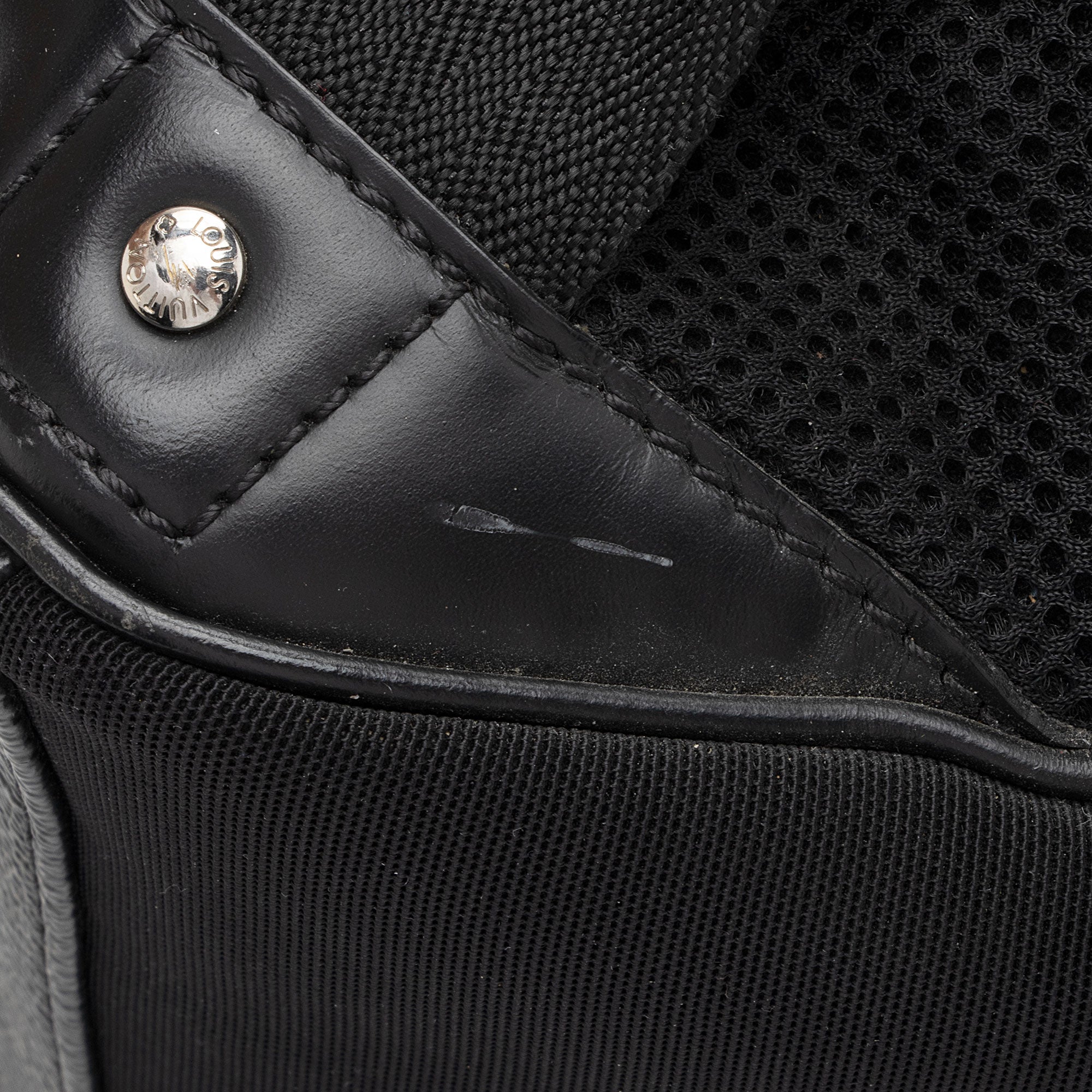 Louis Vuitton Damier Graphite Michael Backpack (SHF-Jocvoq)