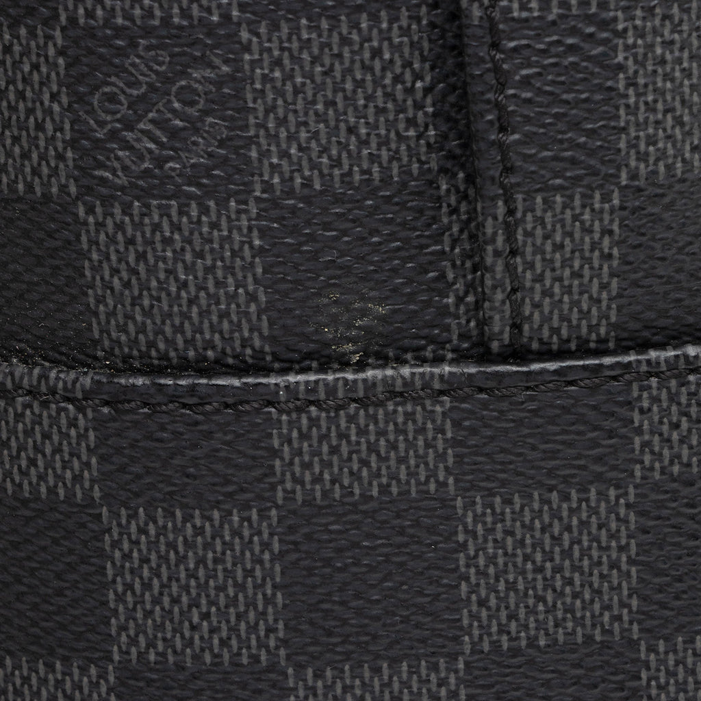 Louis Vuitton Damier Graphite Michael Backpack (SHF-Jocvoq)
