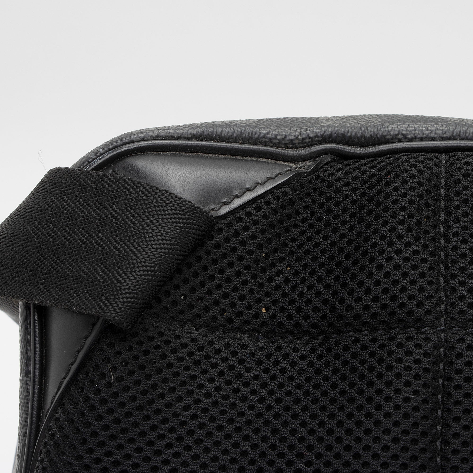 Louis Vuitton Damier Graphite Michael Backpack (SHF-Jocvoq)