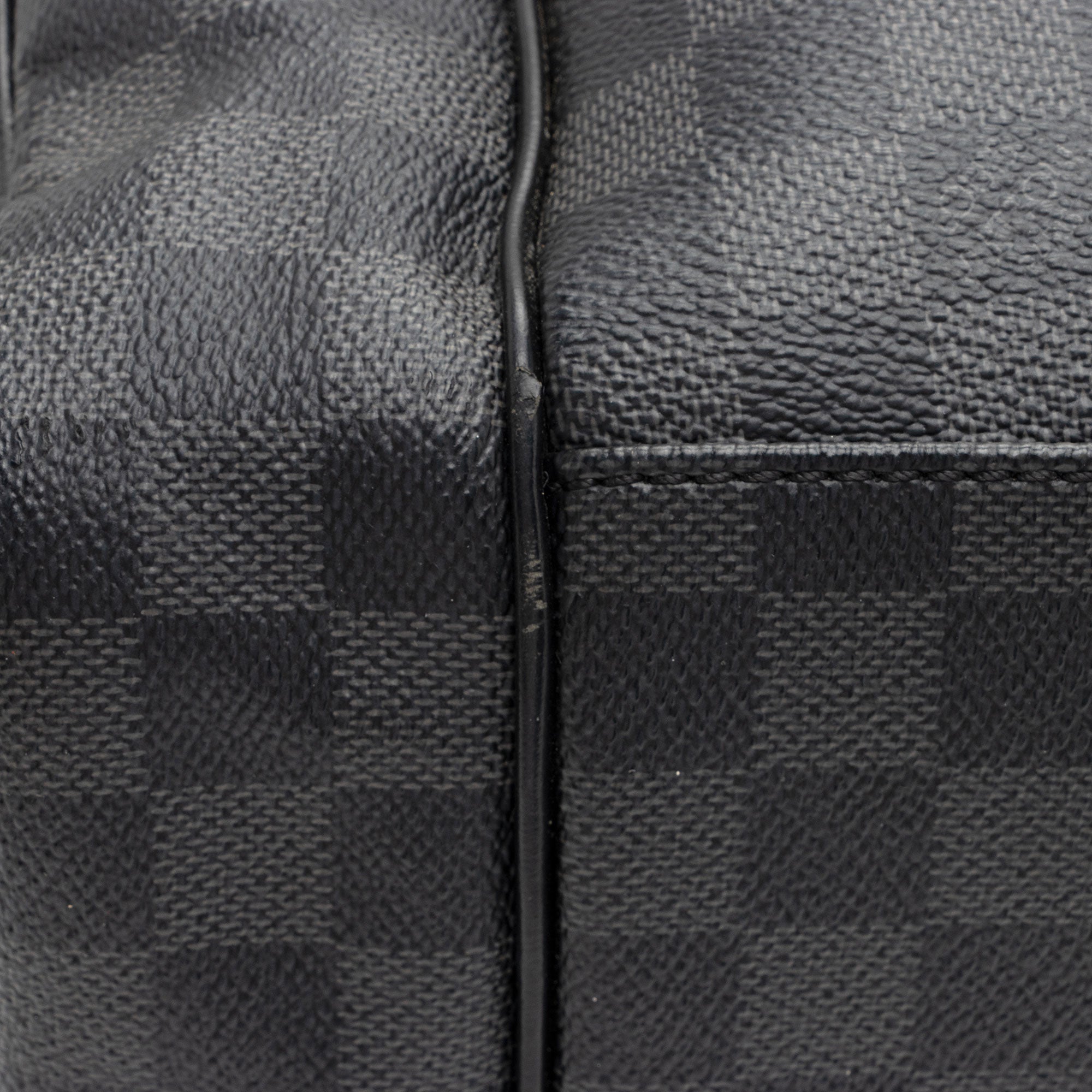 Louis Vuitton Damier Graphite Michael Backpack (SHF-Jocvoq)