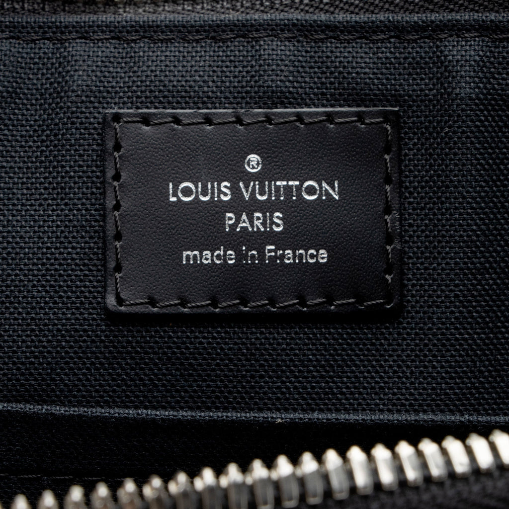 Louis Vuitton Damier Graphite Mick PM Shoulder Bag (SHF-qt5YT5)