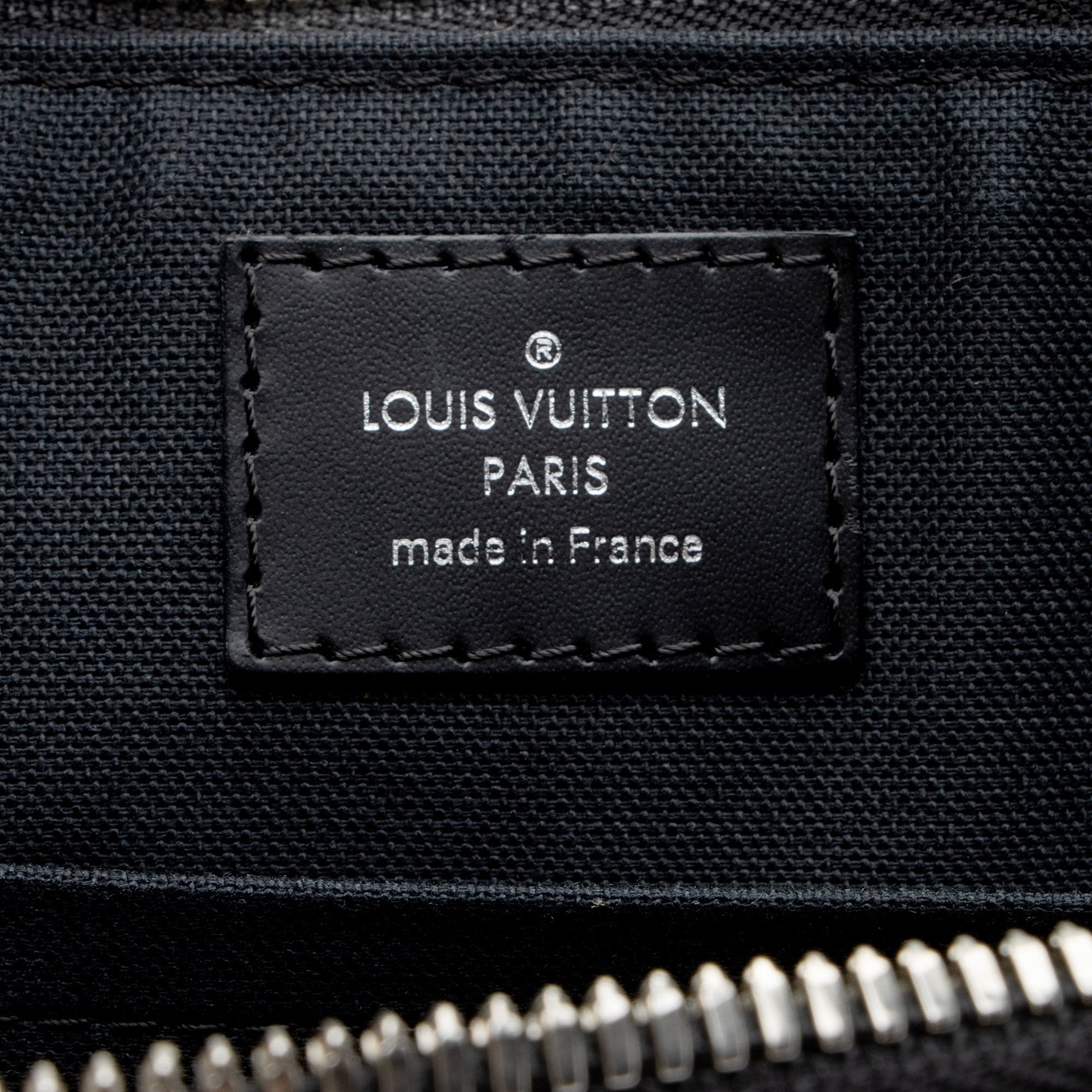 Louis Vuitton Damier Graphite Mick PM Shoulder Bag (SHF-qt5YT5)