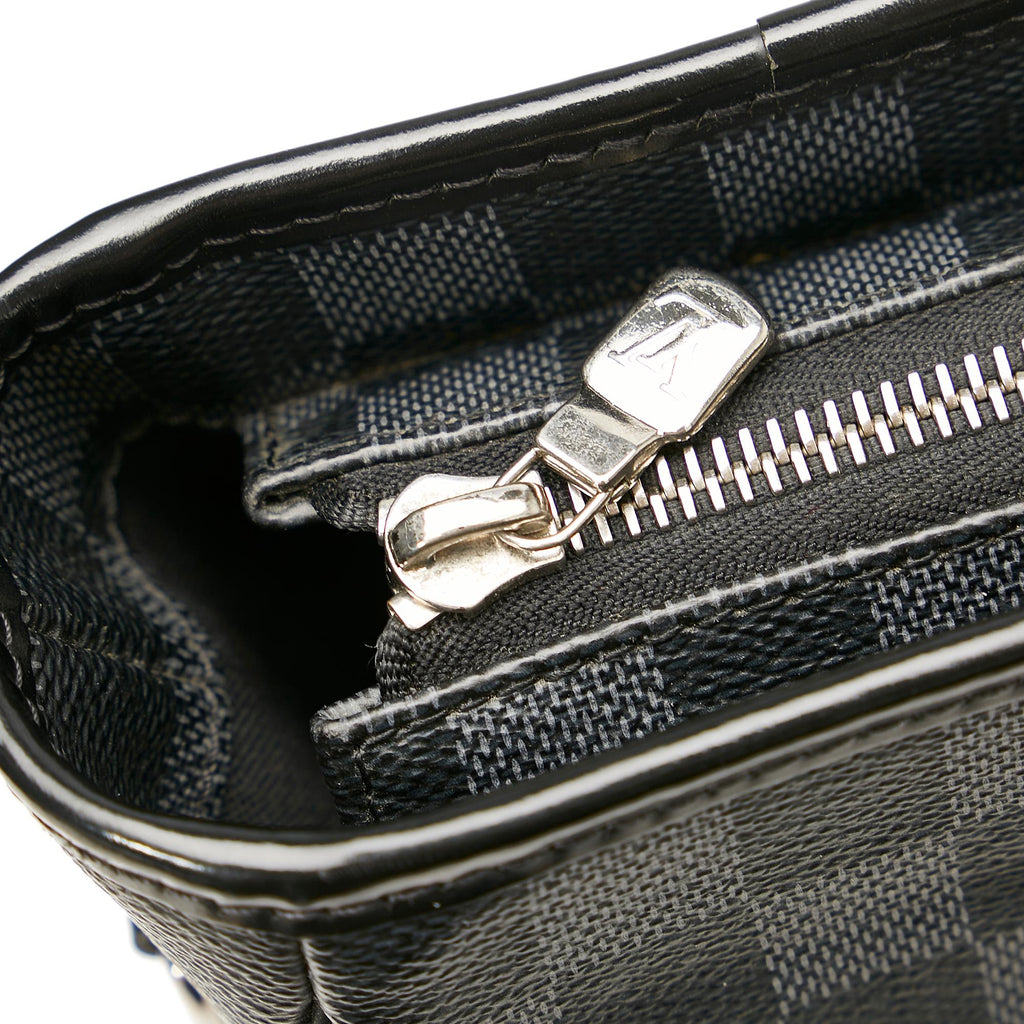 Louis Vuitton Damier Graphite Tadao PM (SHG-25254)