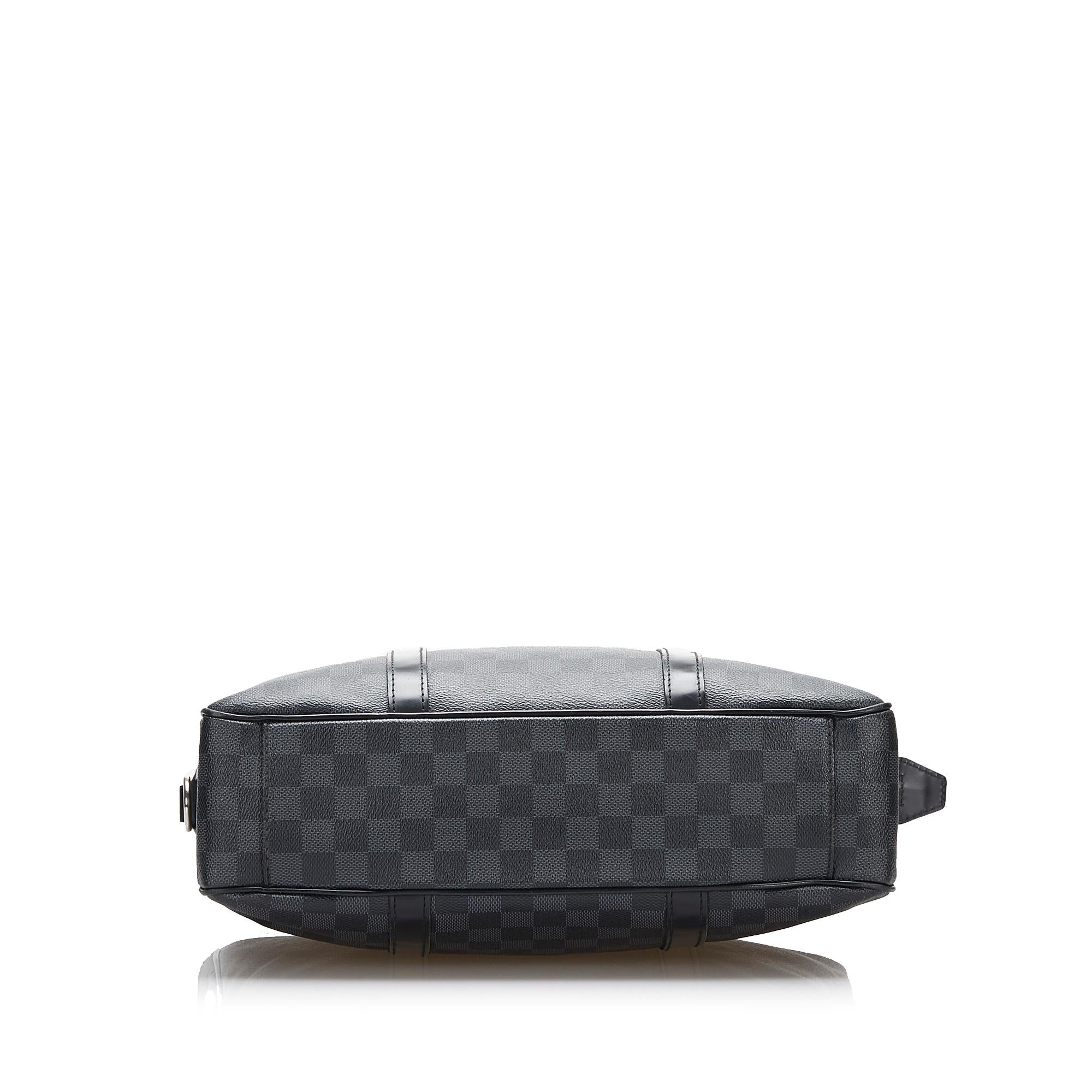 Louis Vuitton Damier Graphite Tadao PM (SHG-27FjjL)
