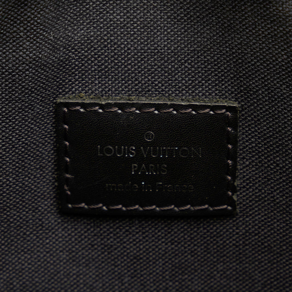 Louis Vuitton Damier Graphite Tadao PM (SHG-27FjjL)
