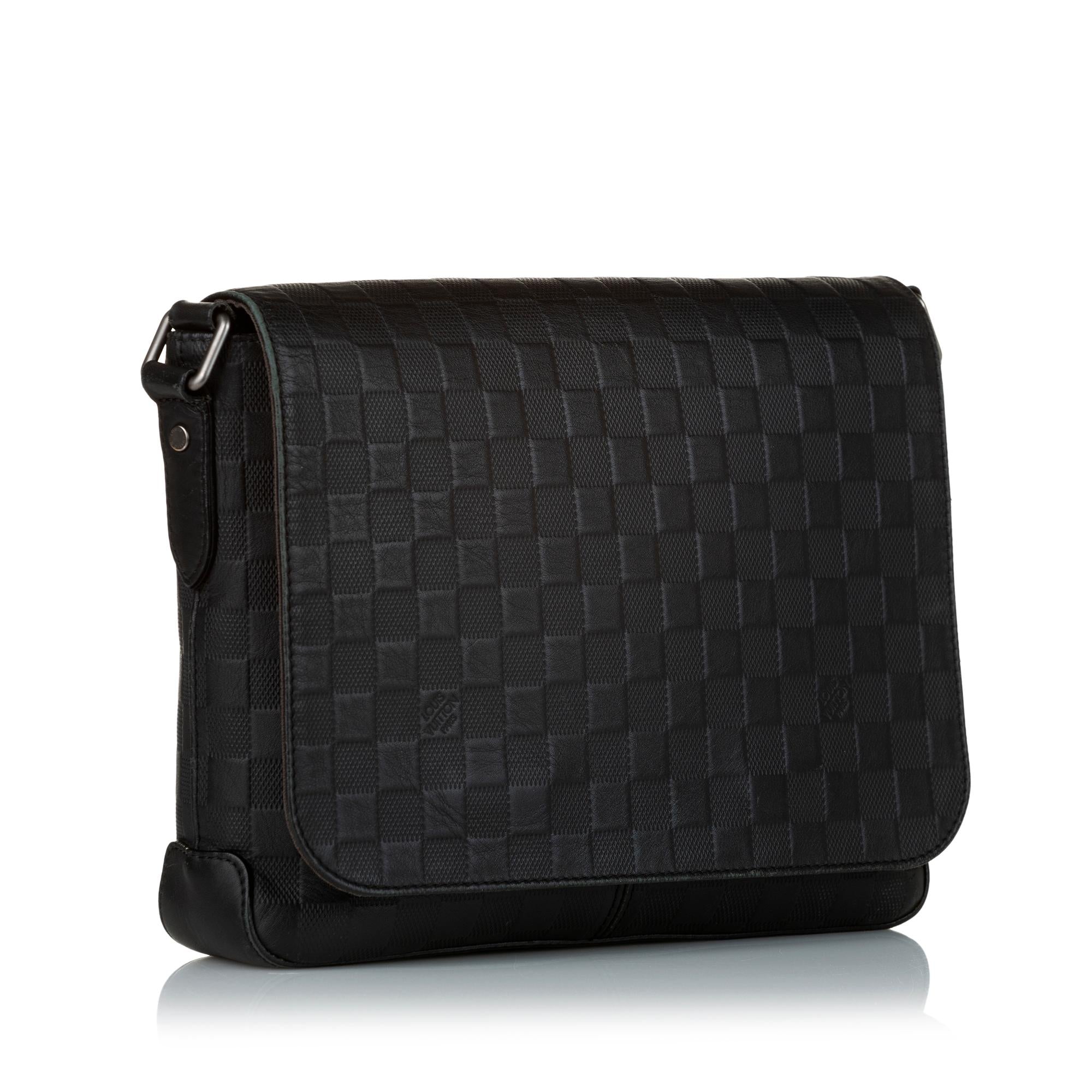 Louis Vuitton Damier Infini District MM (SHG-34786)