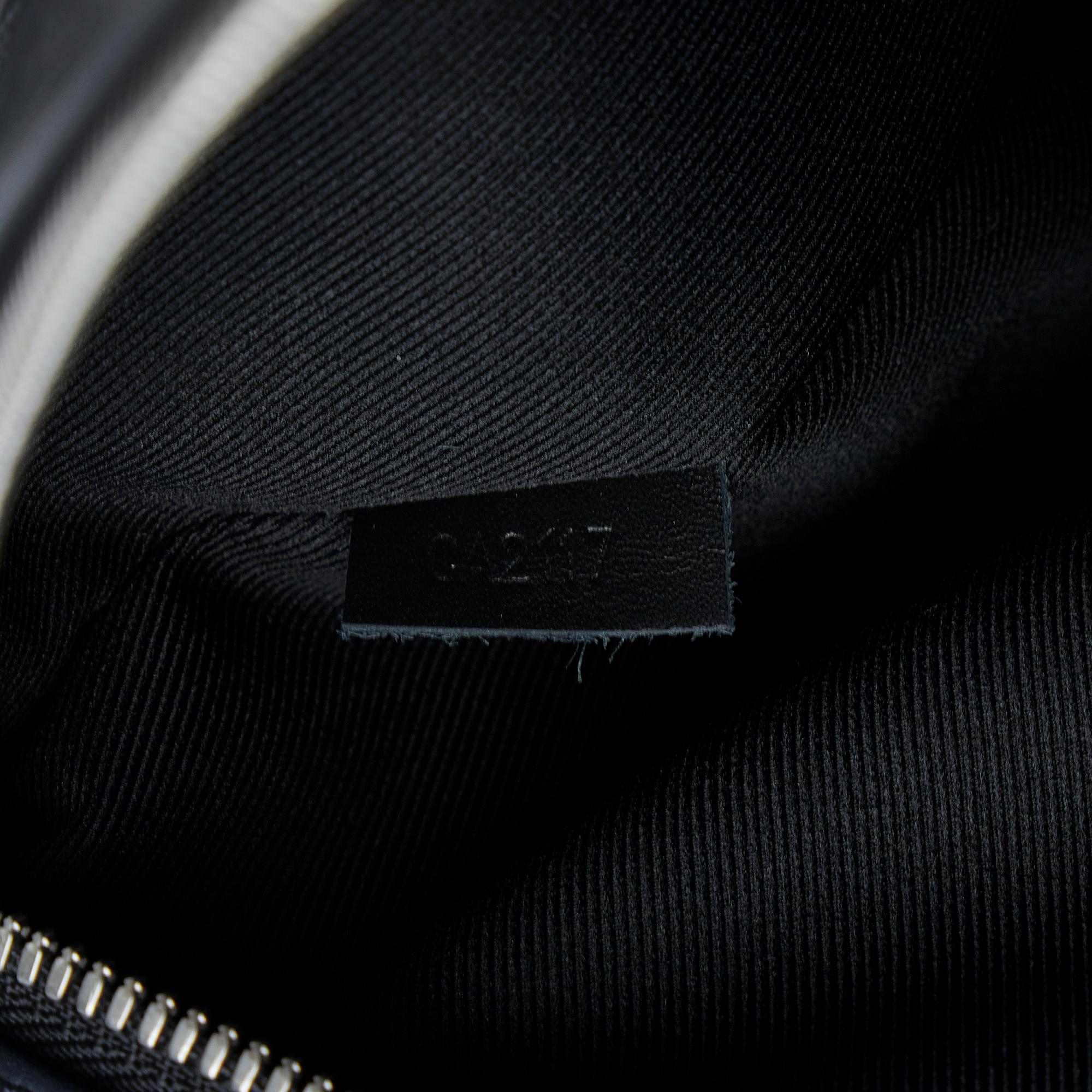 Louis Vuitton Damier Infini District MM (SHG-Um8soz)
