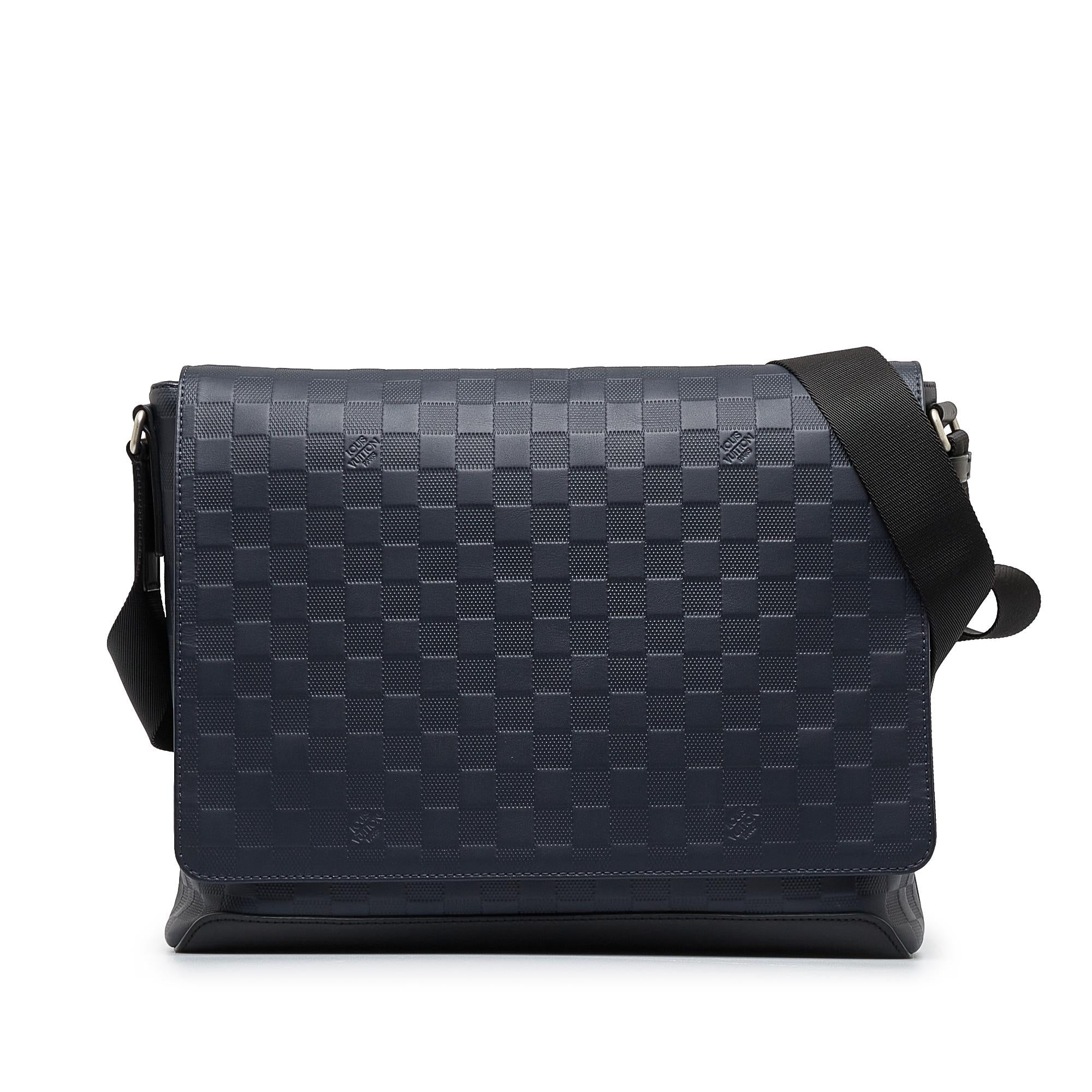 Louis Vuitton Damier Infini District MM (SHG-Um8soz)